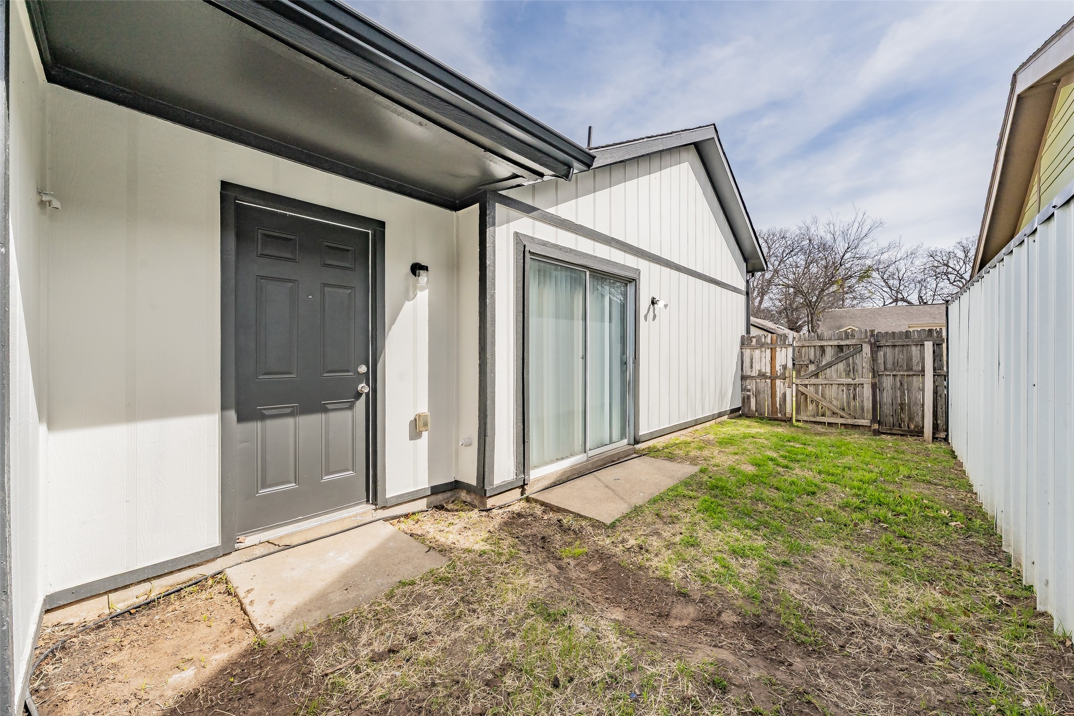 2286 Nantucket Village Circle Dallas TX 75227