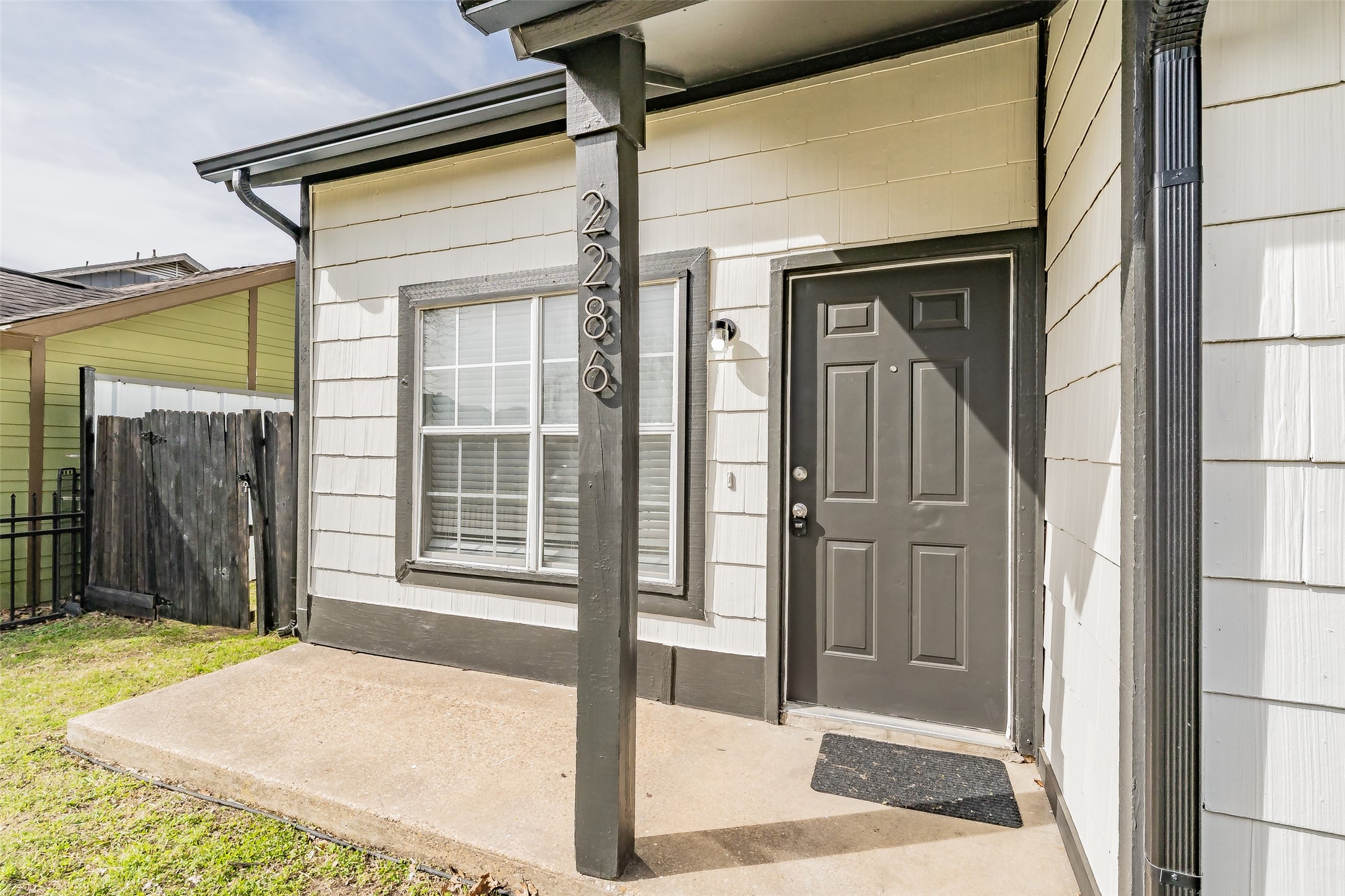 2286 Nantucket Village Circle Dallas TX 75227