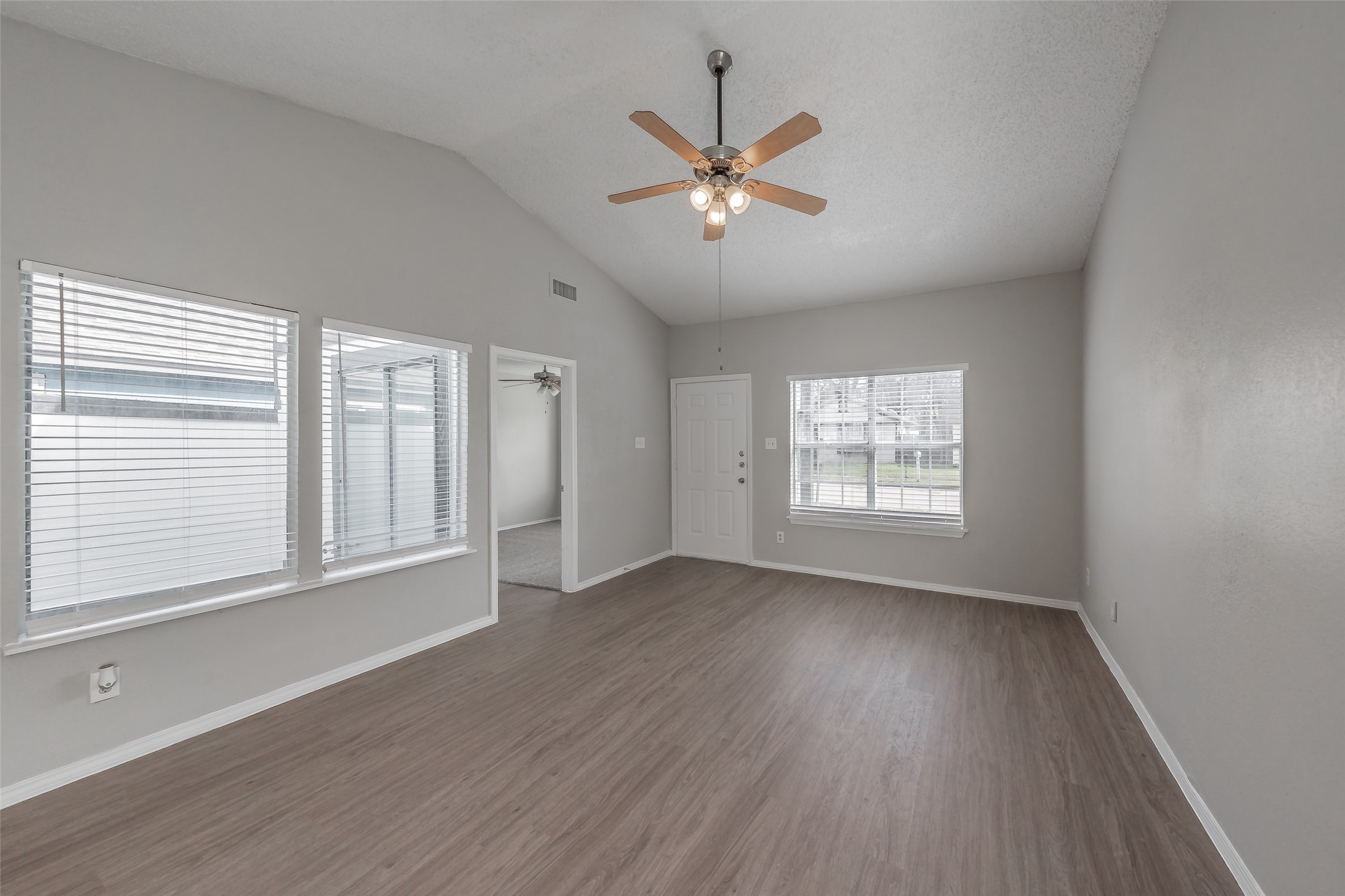 2286 Nantucket Village Circle Dallas TX 75227