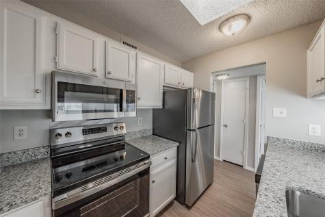 2286 Nantucket Village Circle Dallas TX 75227