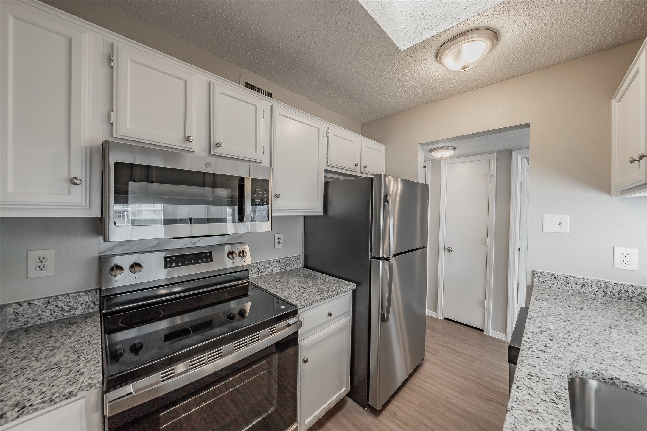 2286 Nantucket Village Circle Dallas TX 75227