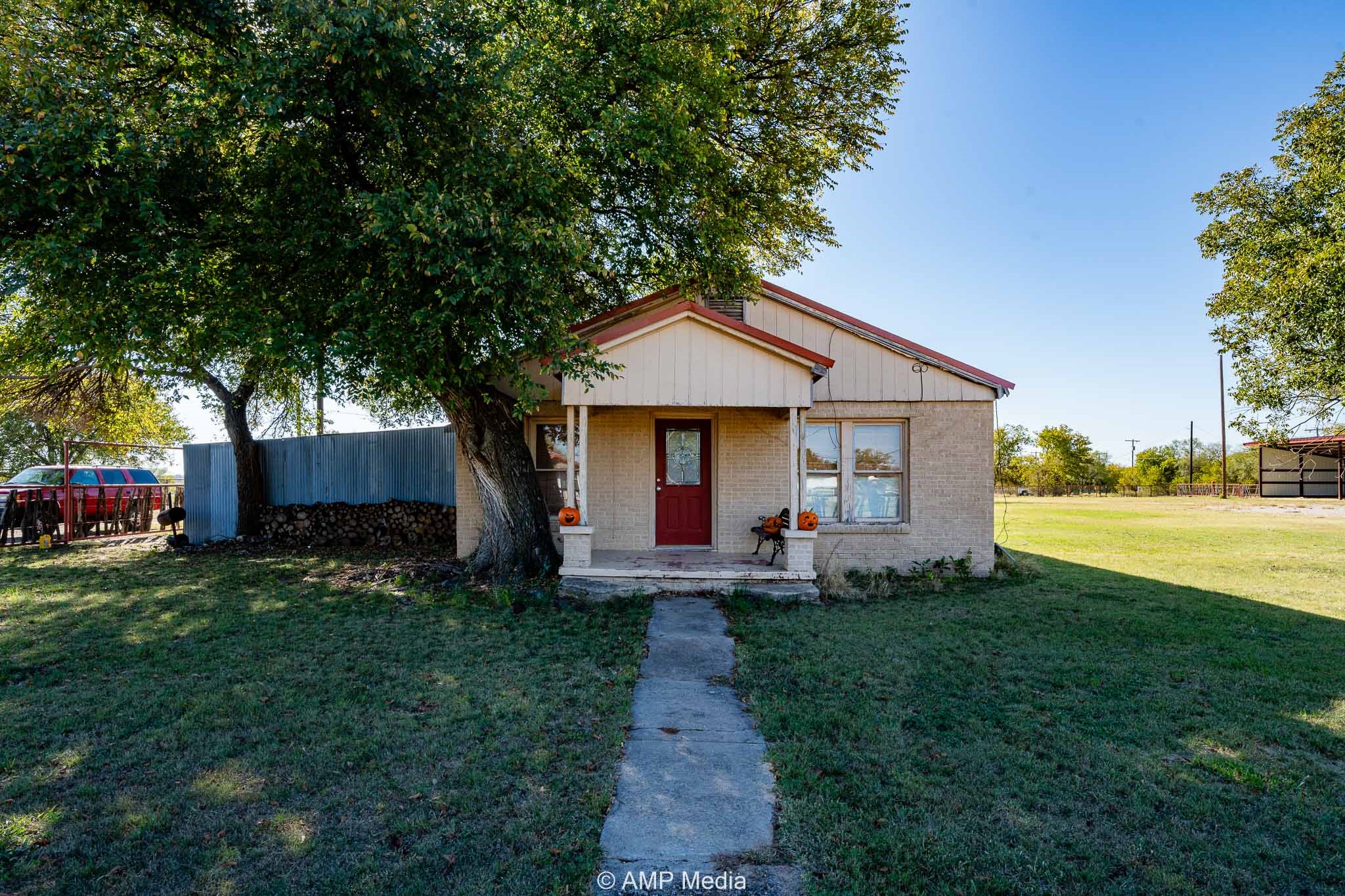 507 E Chestnut Throckmorton TX 76483
