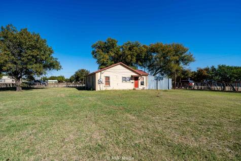 507 E Chestnut Throckmorton TX 76483