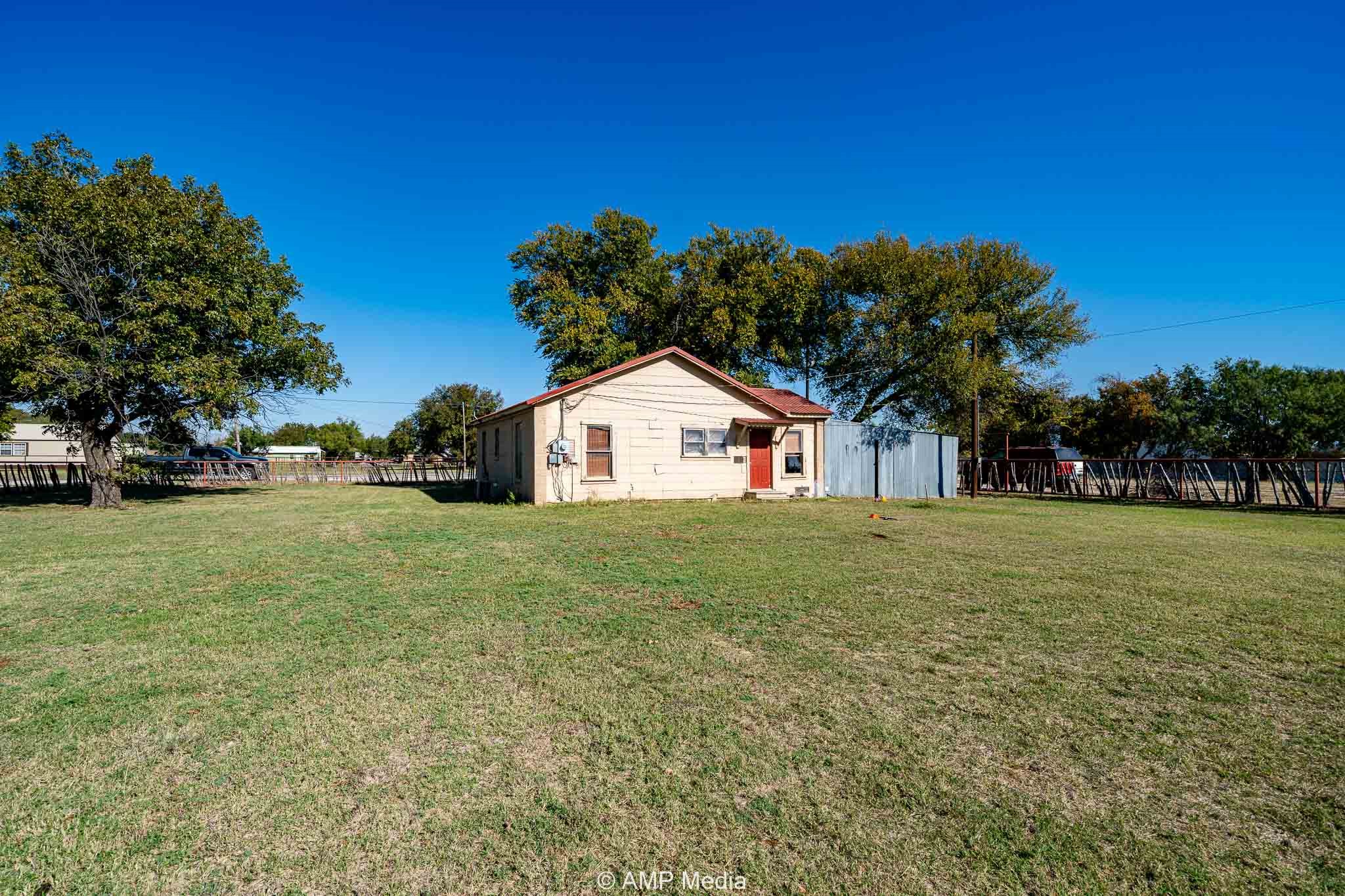 507 E Chestnut Throckmorton TX 76483