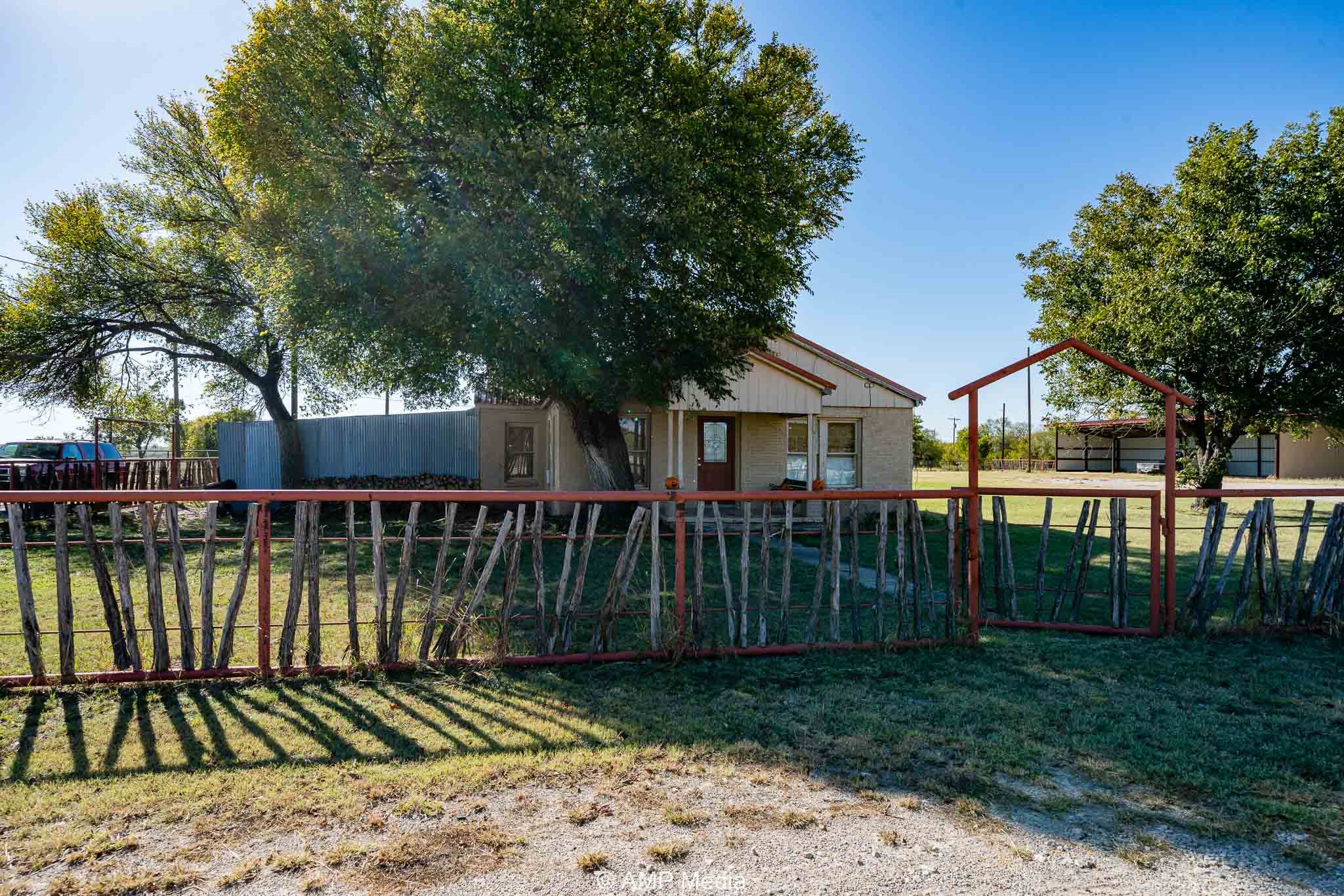 507 E Chestnut Throckmorton TX 76483