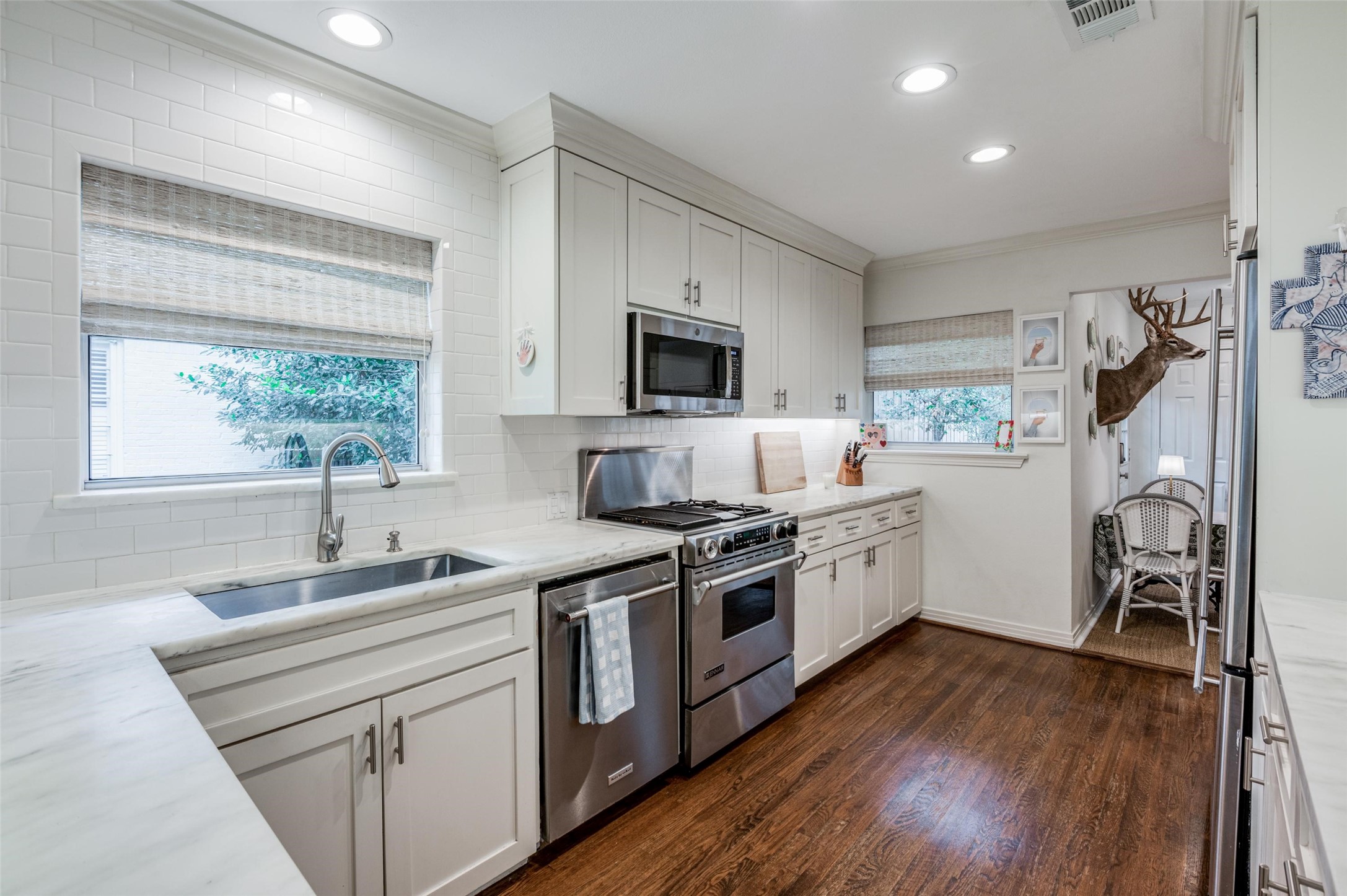 5636 Southwestern Boulevard Dallas TX 75209