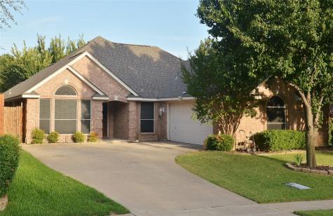 5544 Greenview Court North Richland Hills TX 76148