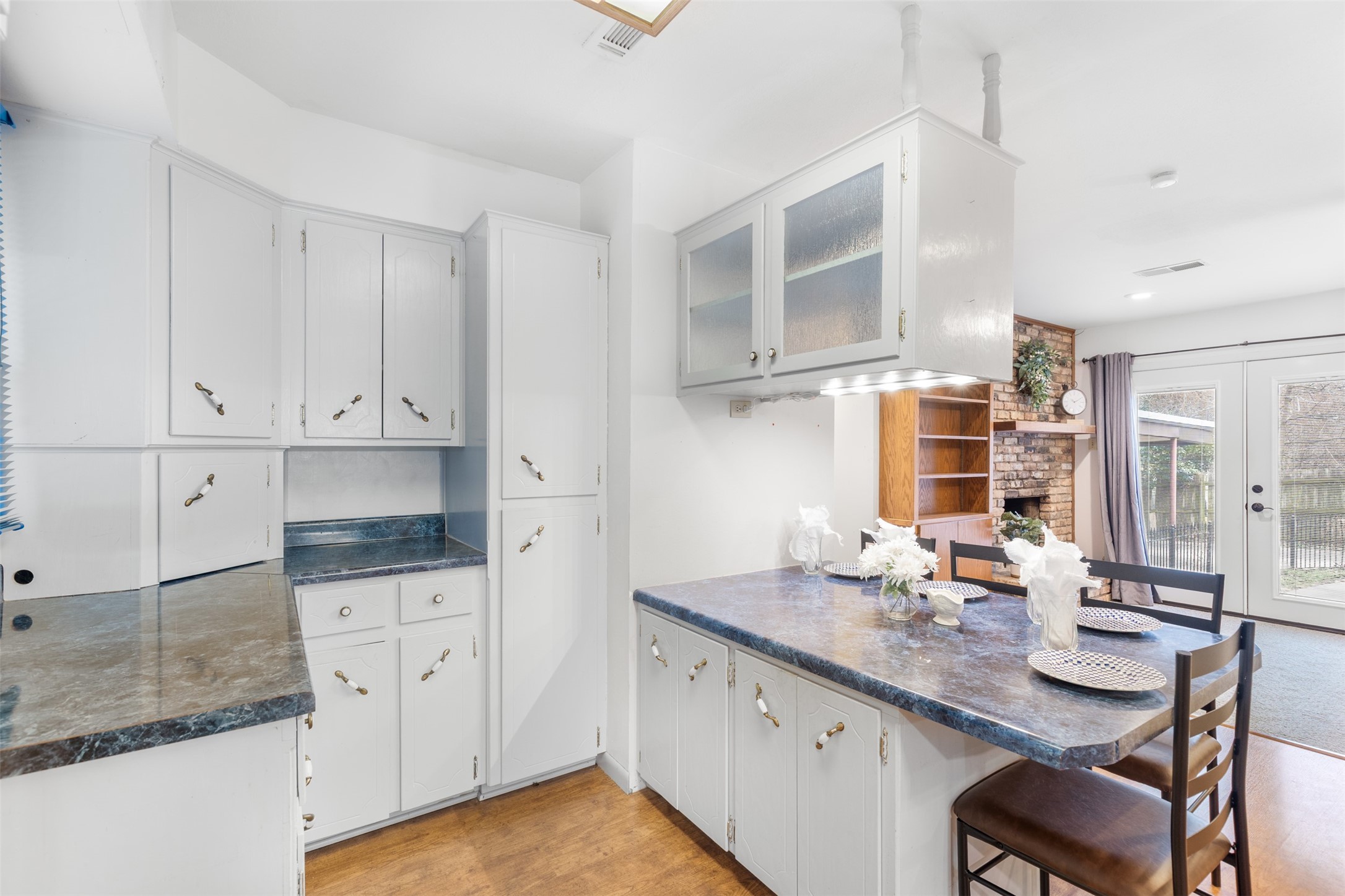 2713 Yorkshire Sherman TX 75092