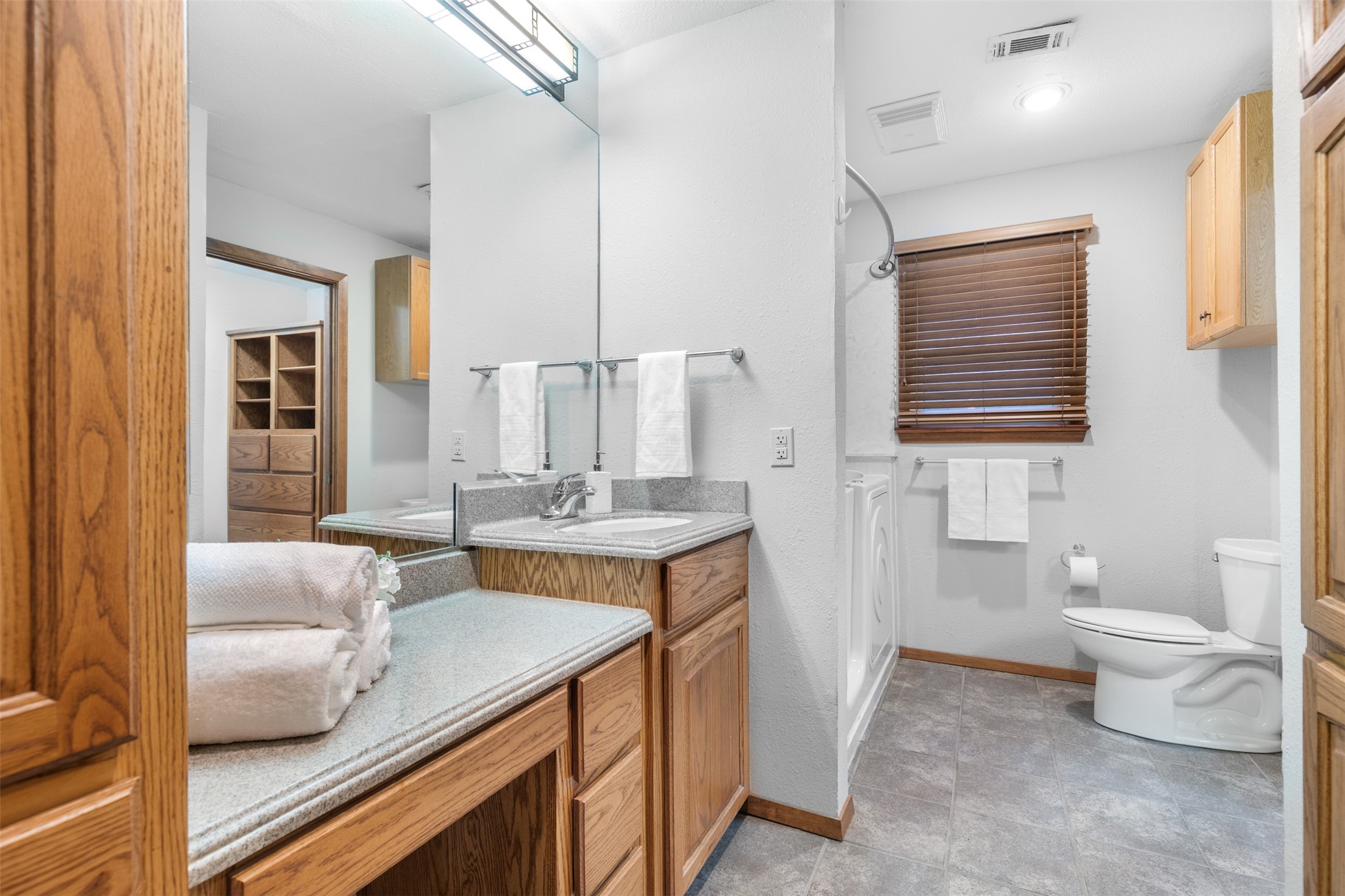 2713 Yorkshire Sherman TX 75092