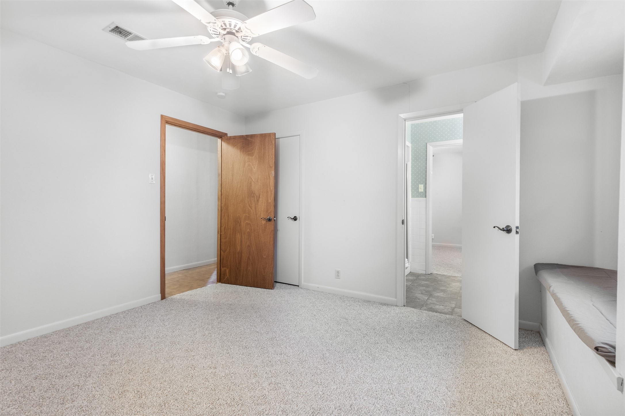 2713 Yorkshire Sherman TX 75092