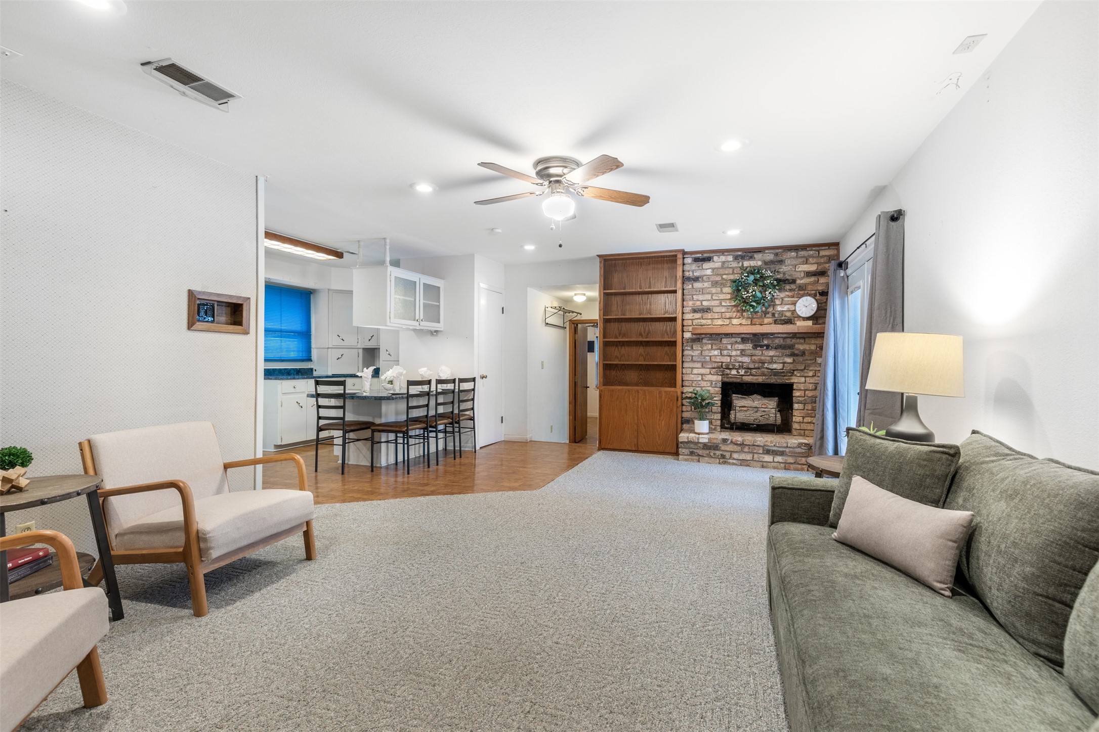 2713 Yorkshire Sherman TX 75092