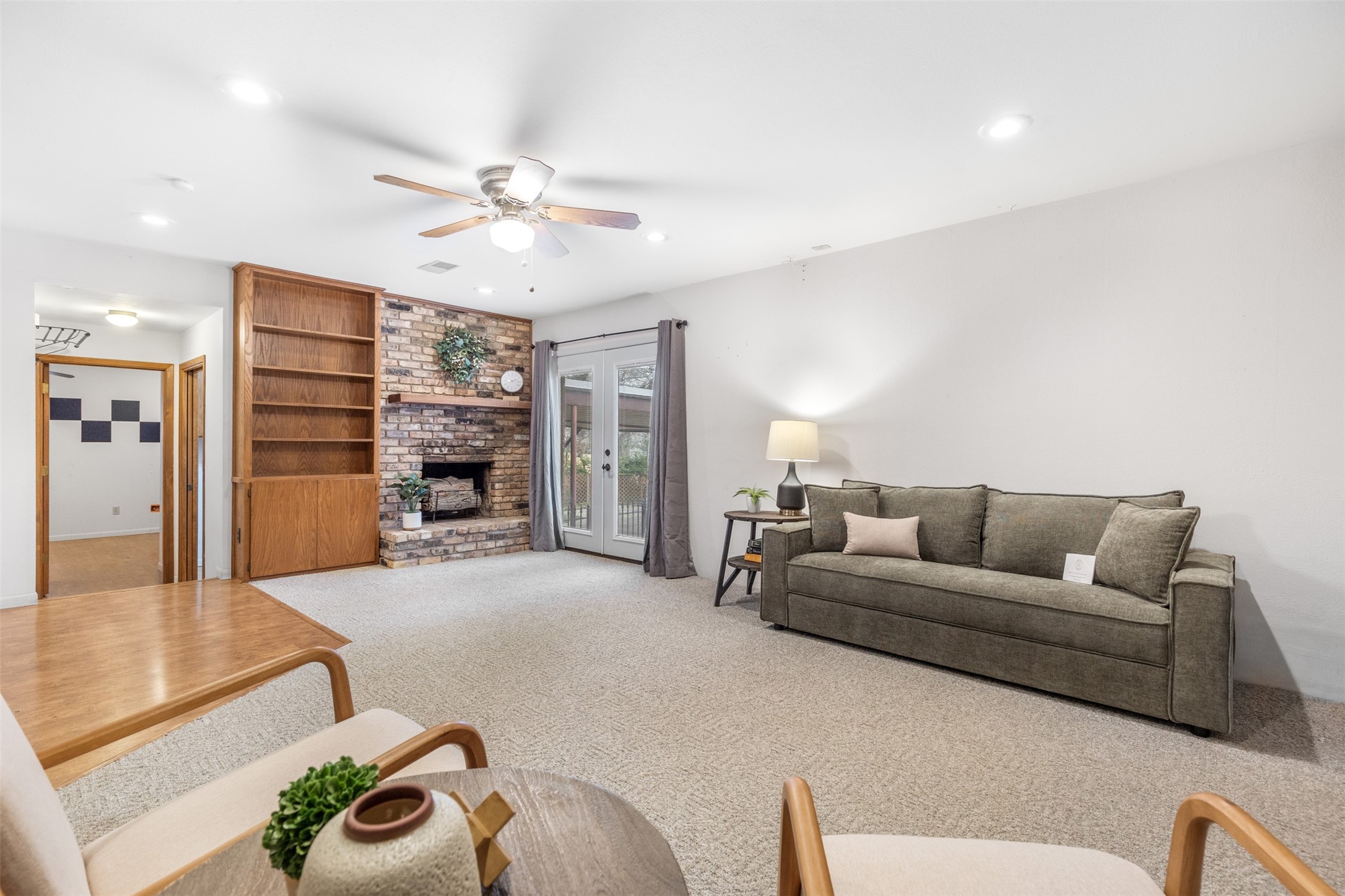 2713 Yorkshire Sherman TX 75092