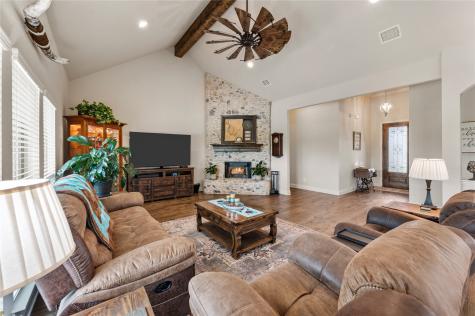 13330 Mcallen Lane Justin TX 76247
