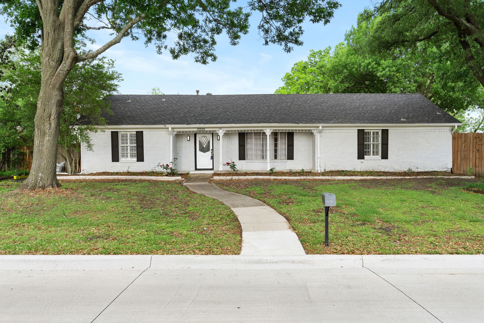 3601 Chicosa Trail Garland TX 75043