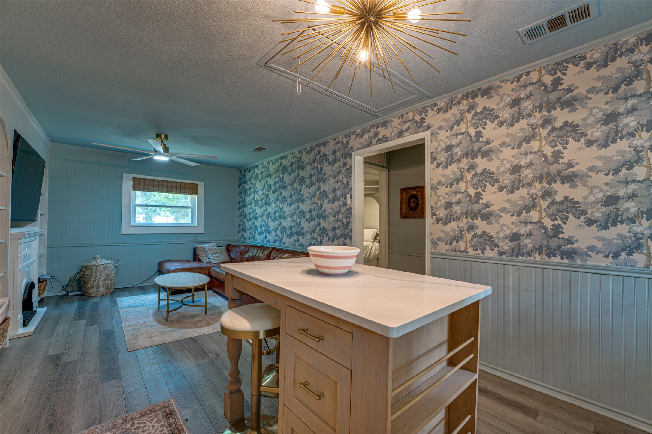 1013 Whispering Springs Drive Tool TX 75143