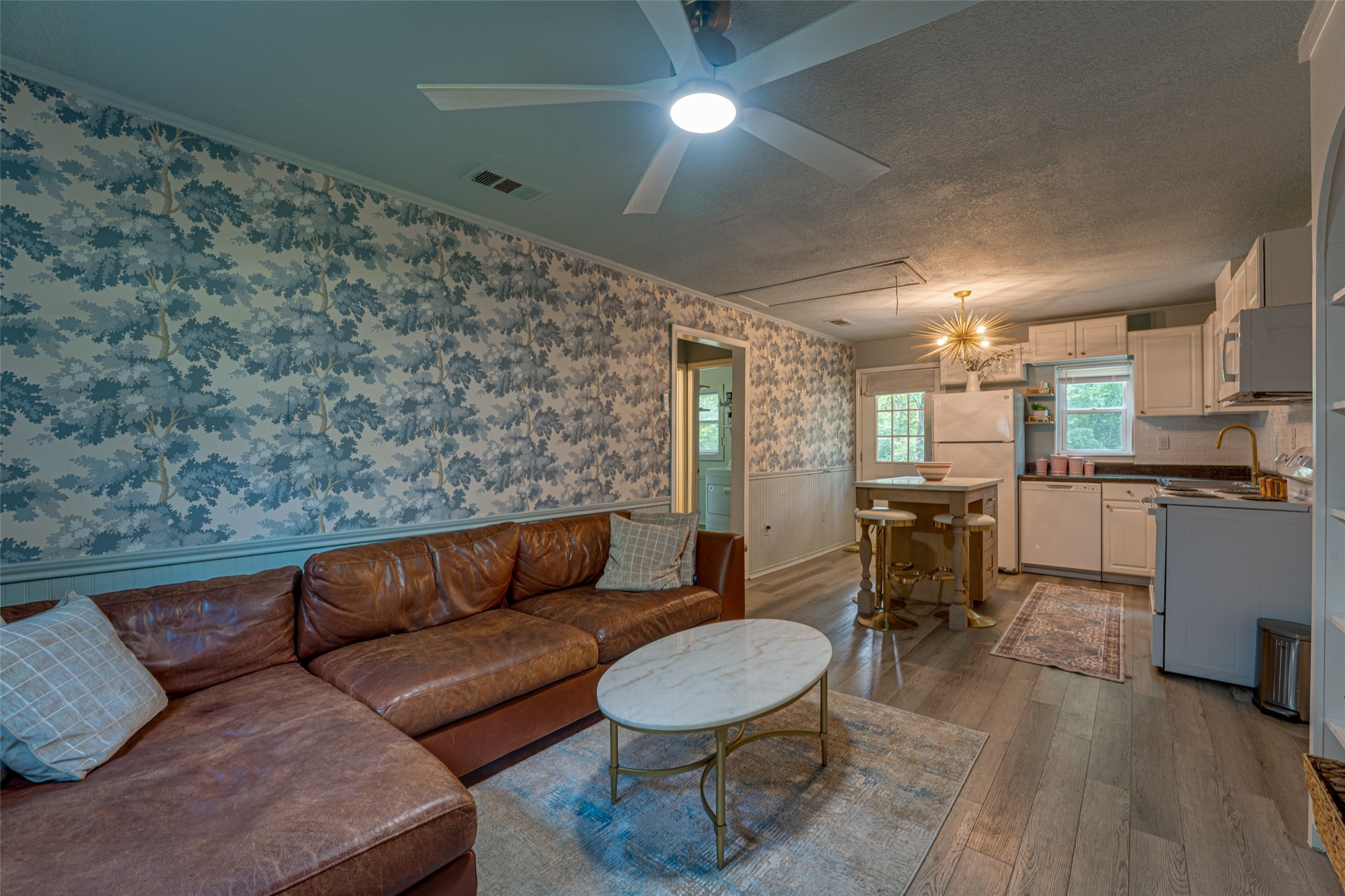 1013 Whispering Springs Drive Tool TX 75143