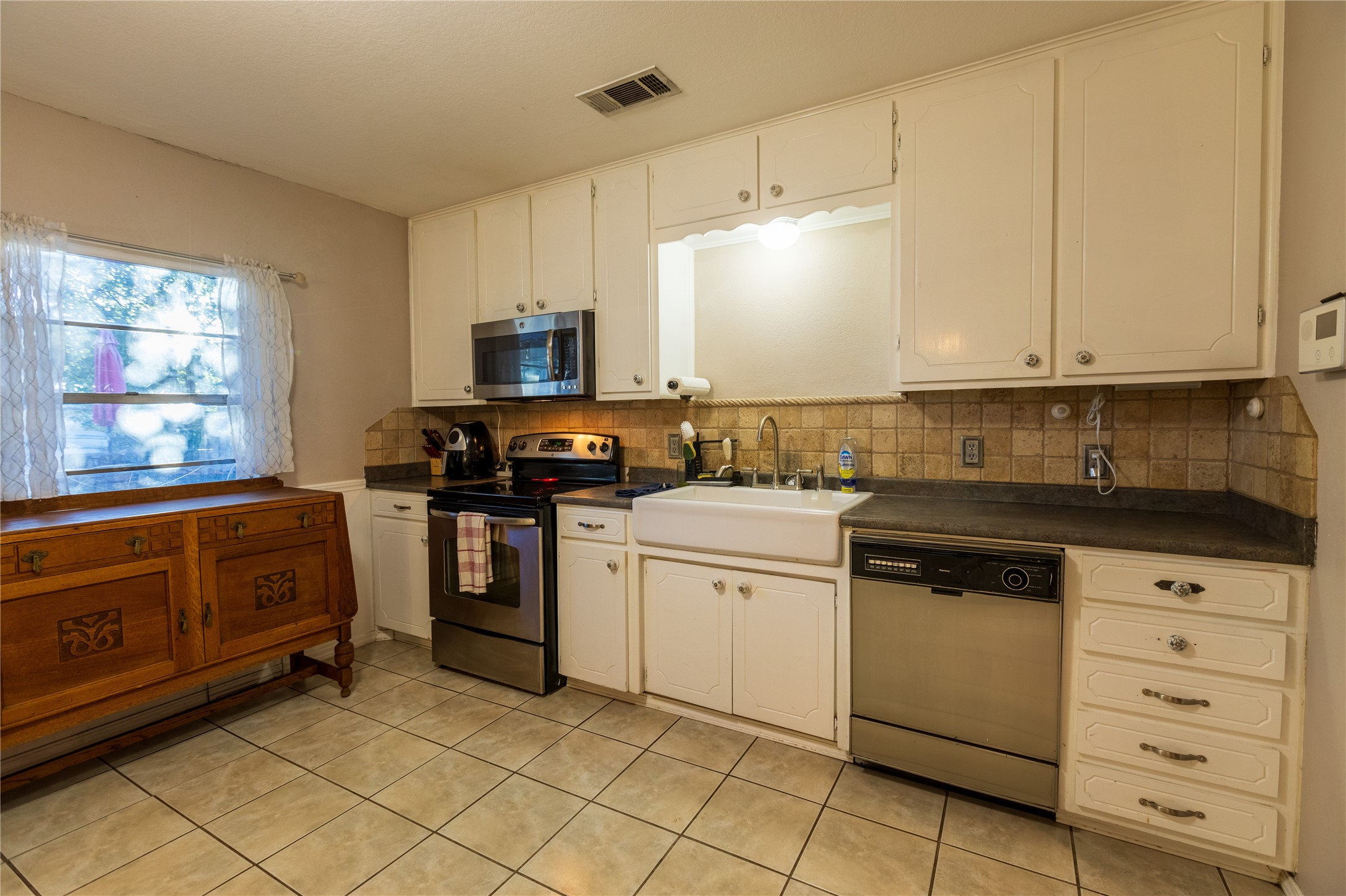 2401 W Bethesda Road Burleson TX 76028