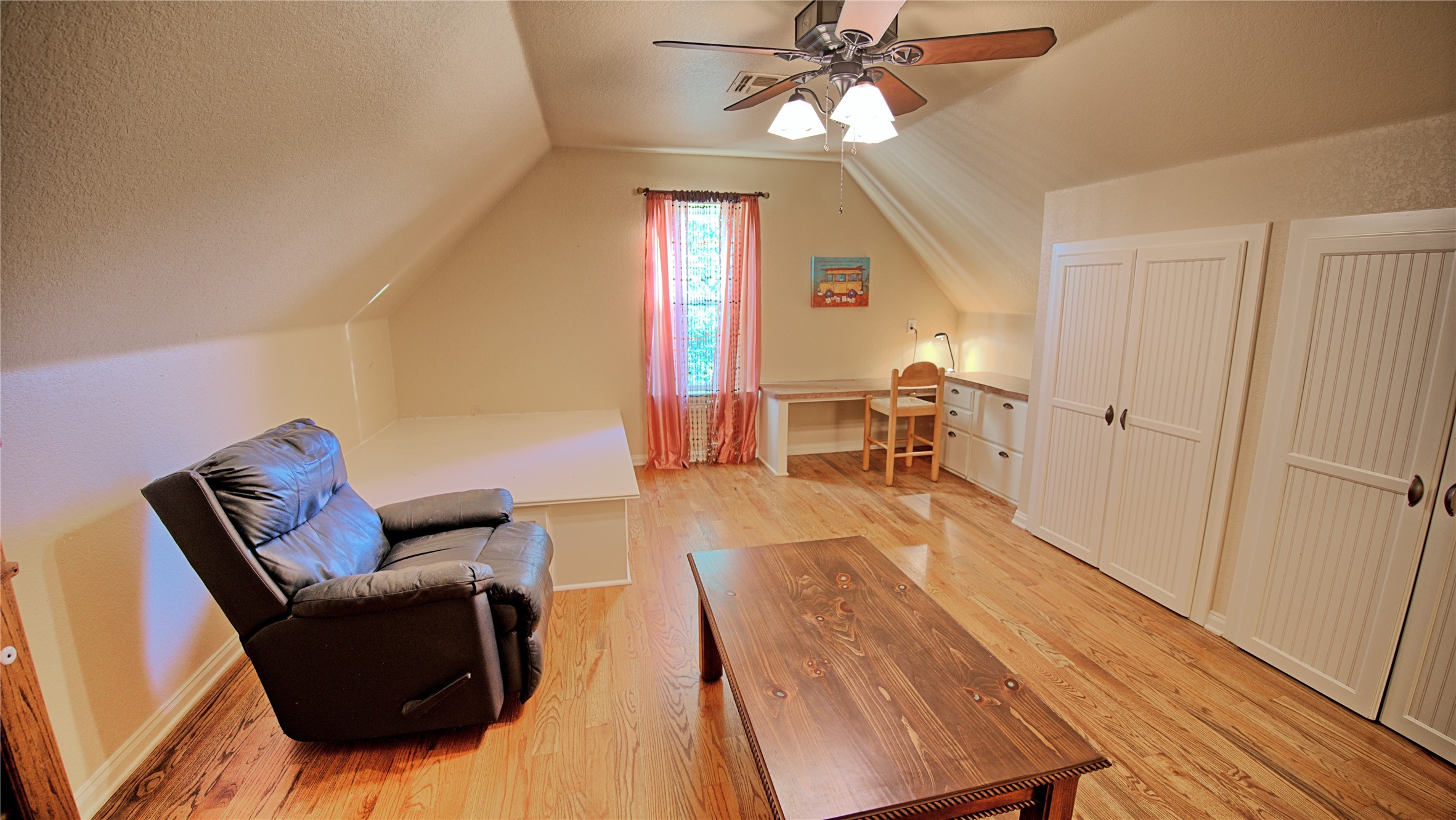 202 County Road 3470 Paradise TX 76073