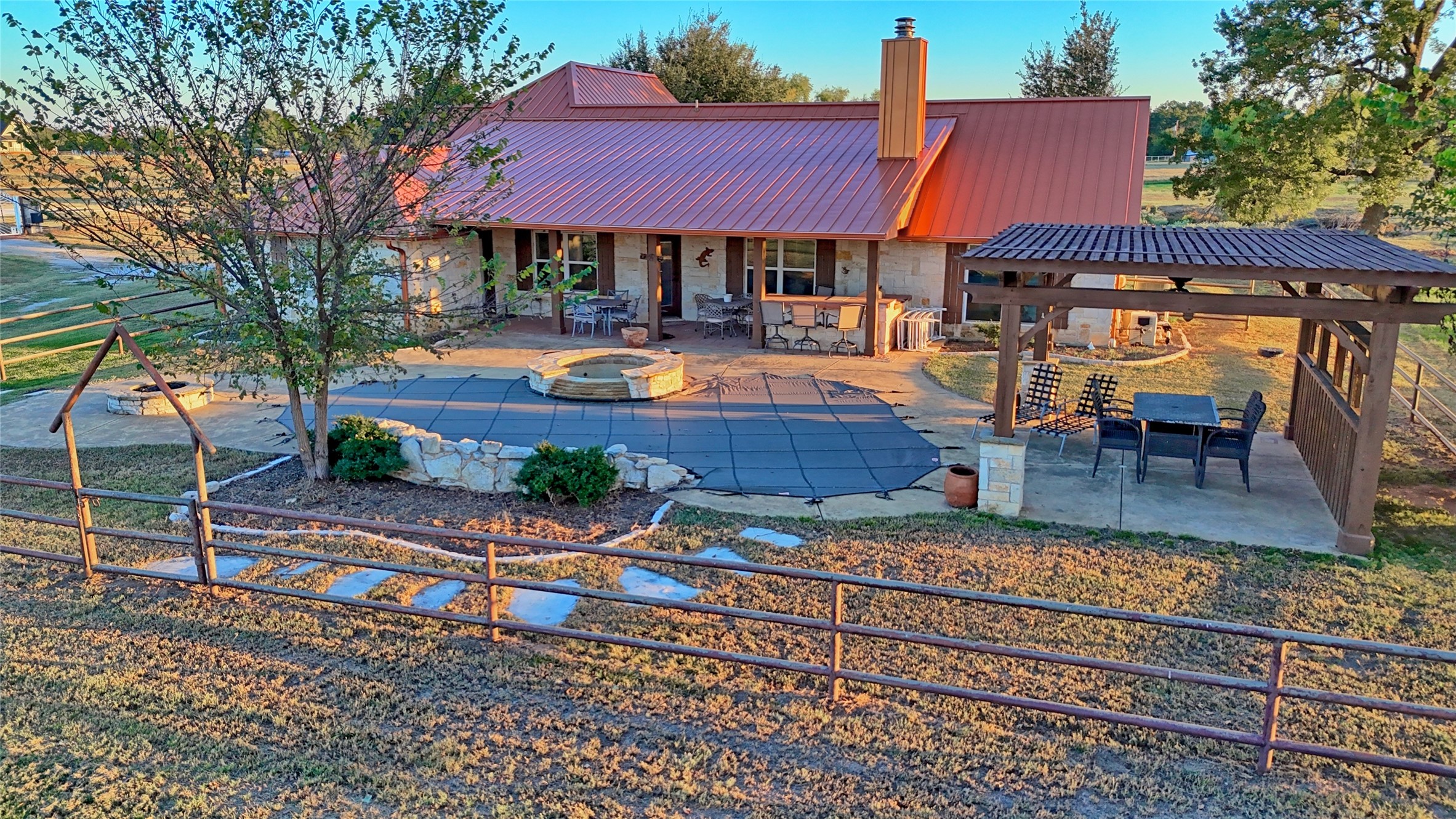 202 County Road 3470 Paradise TX 76073