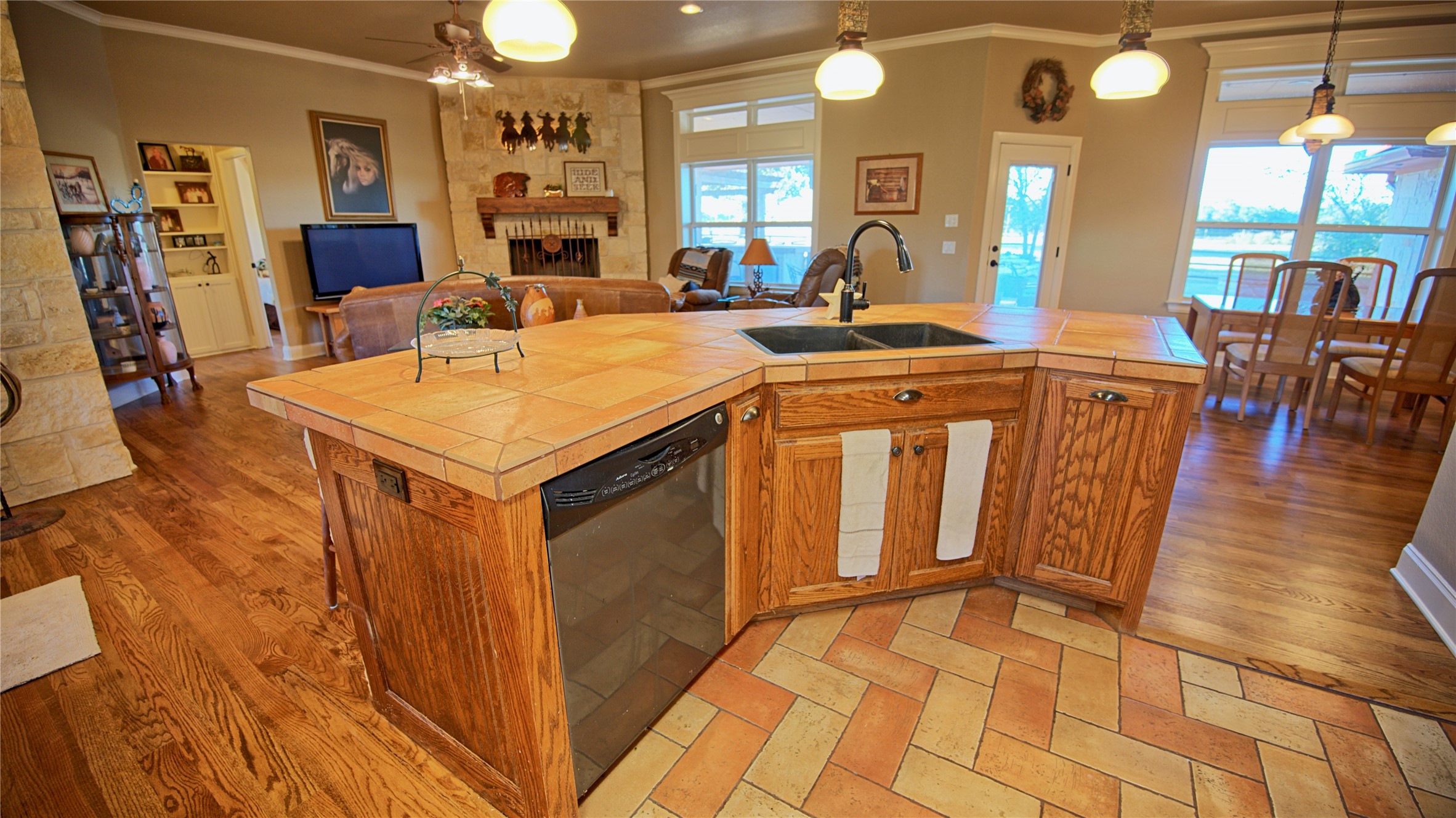 202 County Road 3470 Paradise TX 76073