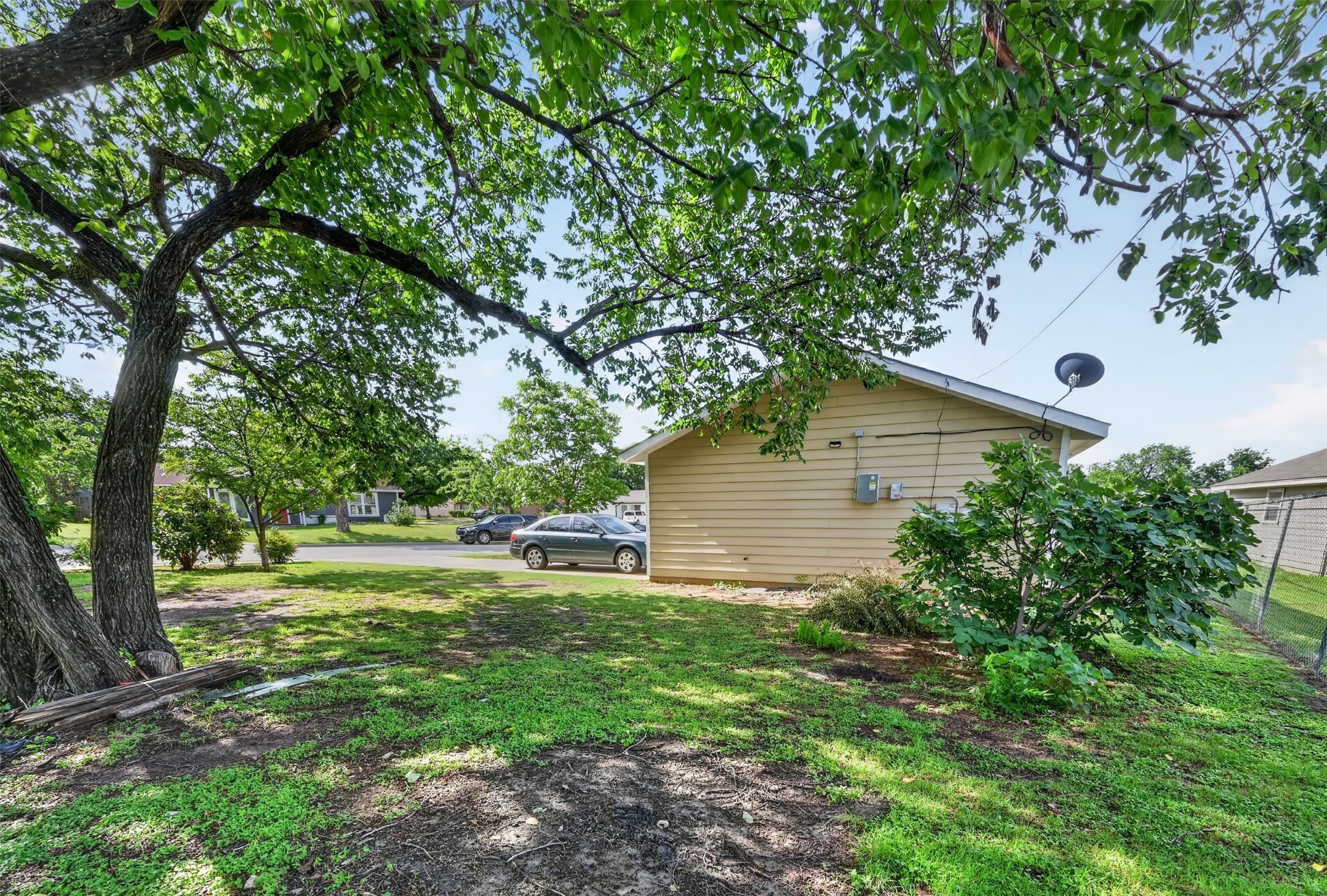 4421 E Kellis Street Fort Worth TX 76119