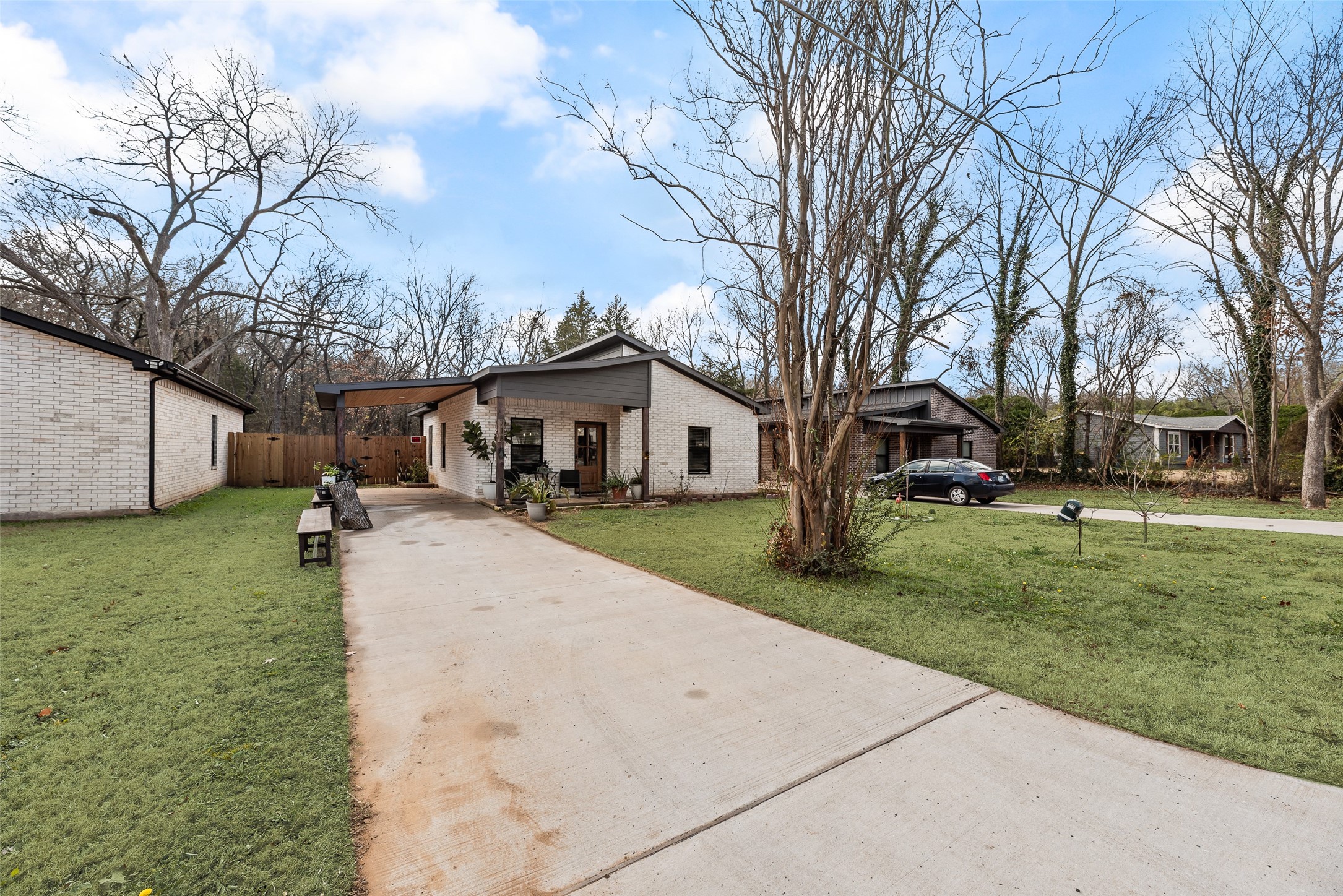 718 E Crawford Street Denison TX 75021