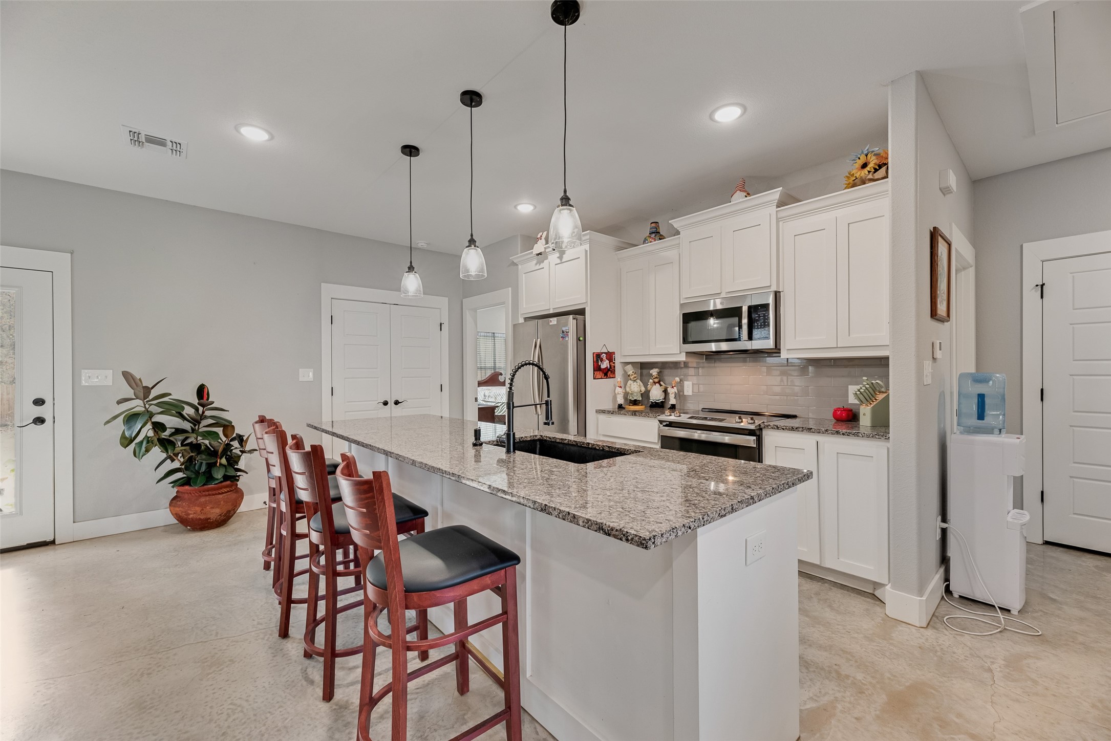 718 E Crawford Street Denison TX 75021