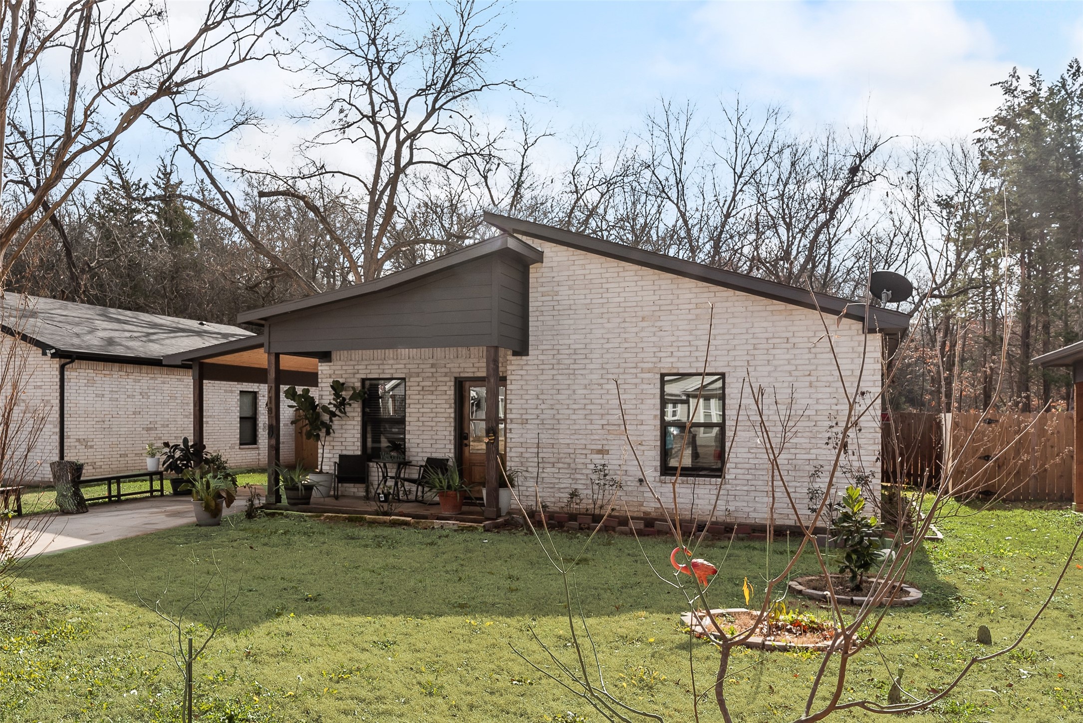 718 E Crawford Street Denison TX 75021
