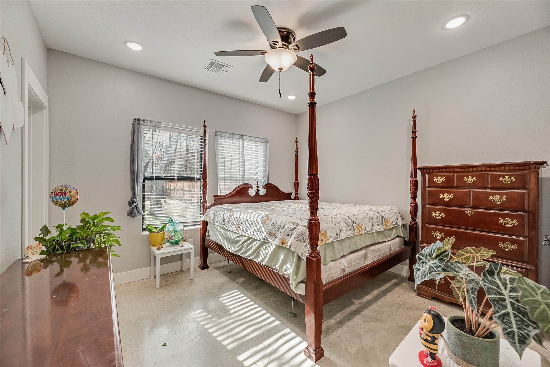 718 E Crawford Street Denison TX 75021