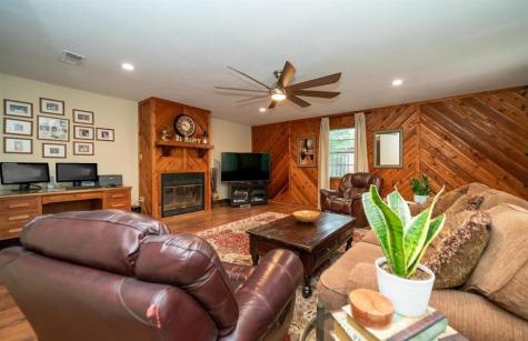 102 Randal Lane Pittsburg TX 75686