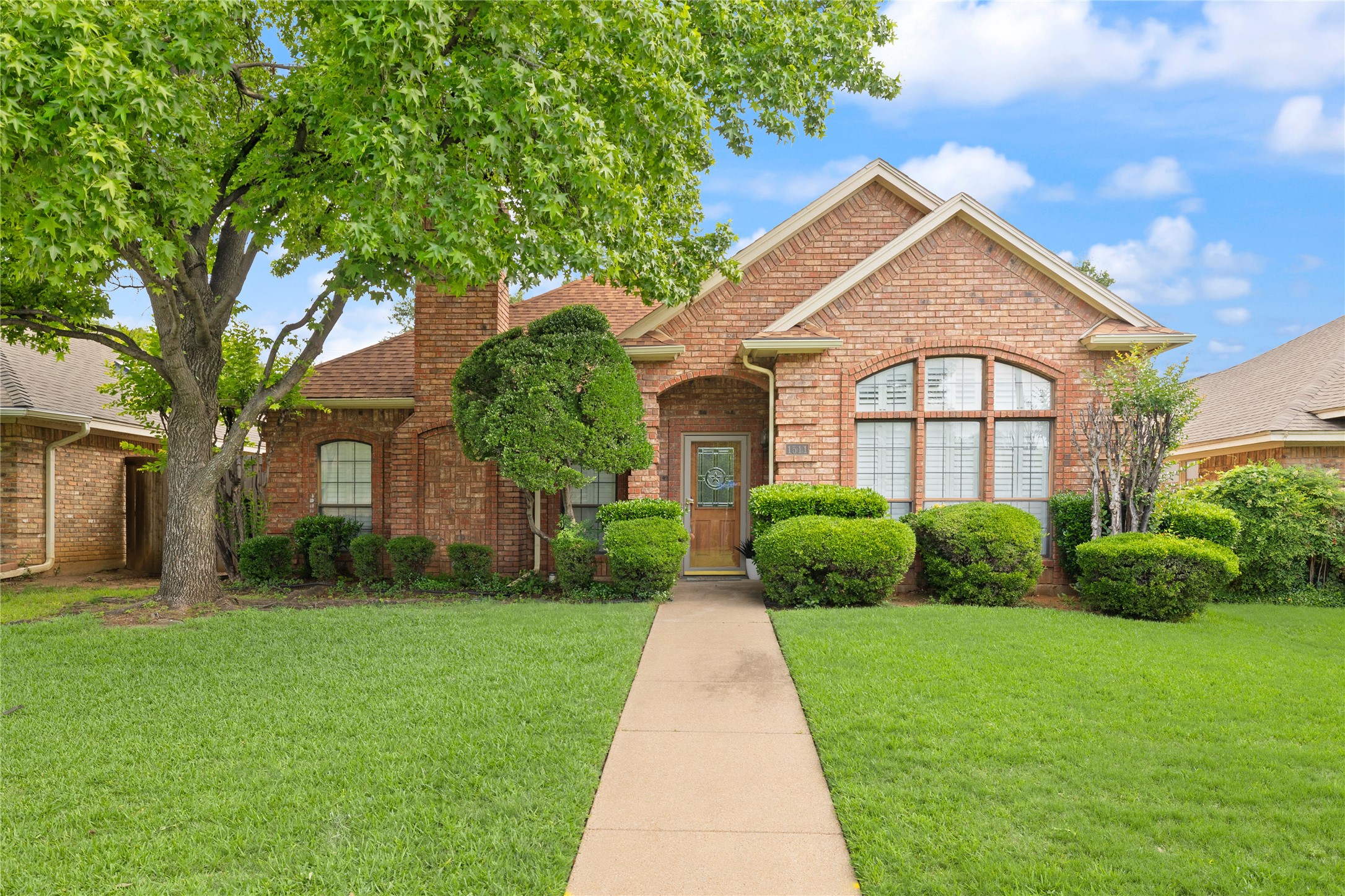 1511 Boardwalk Street Arlington TX 76011