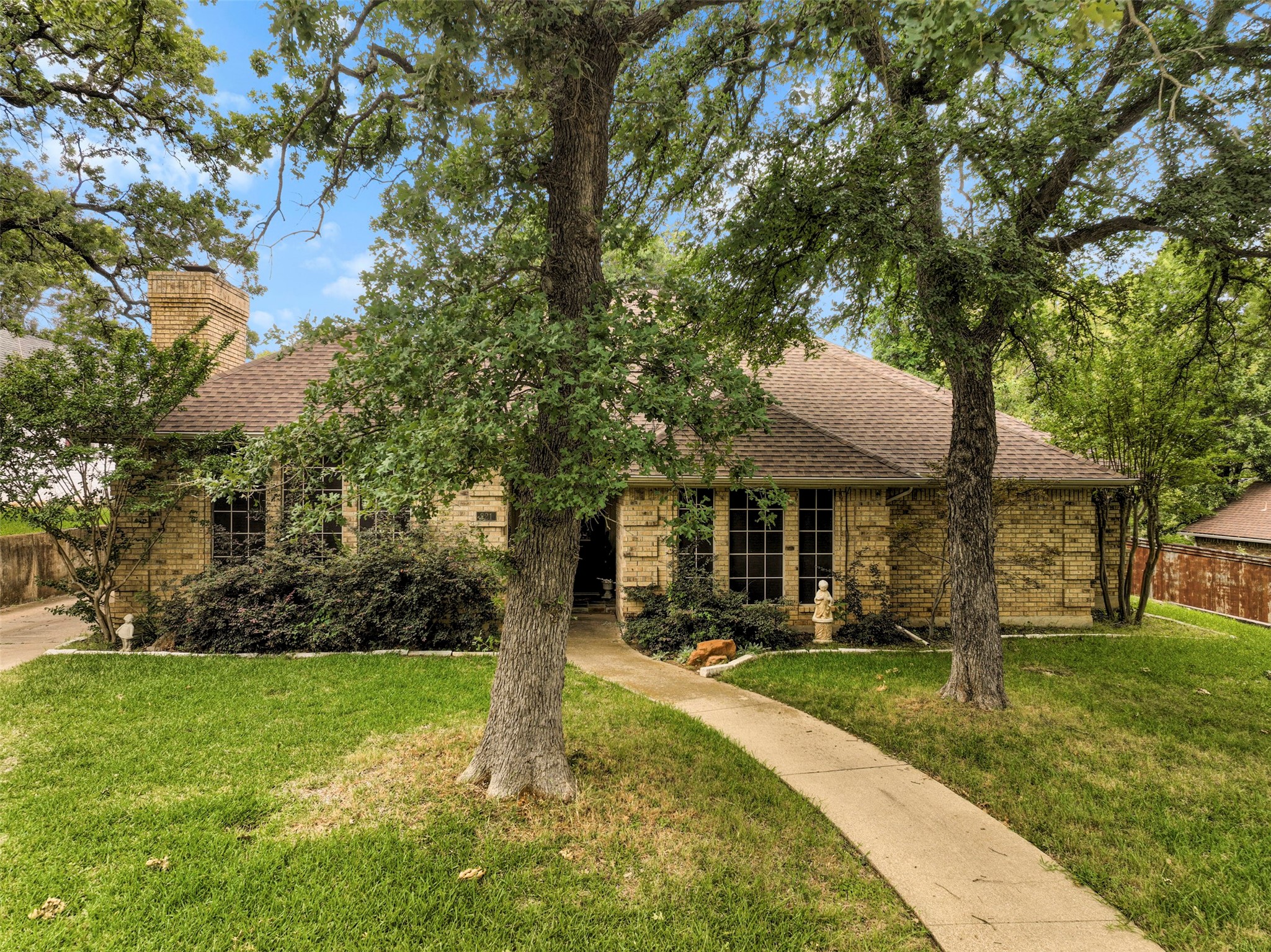 821 Red Oak Drive Mansfield TX 76063