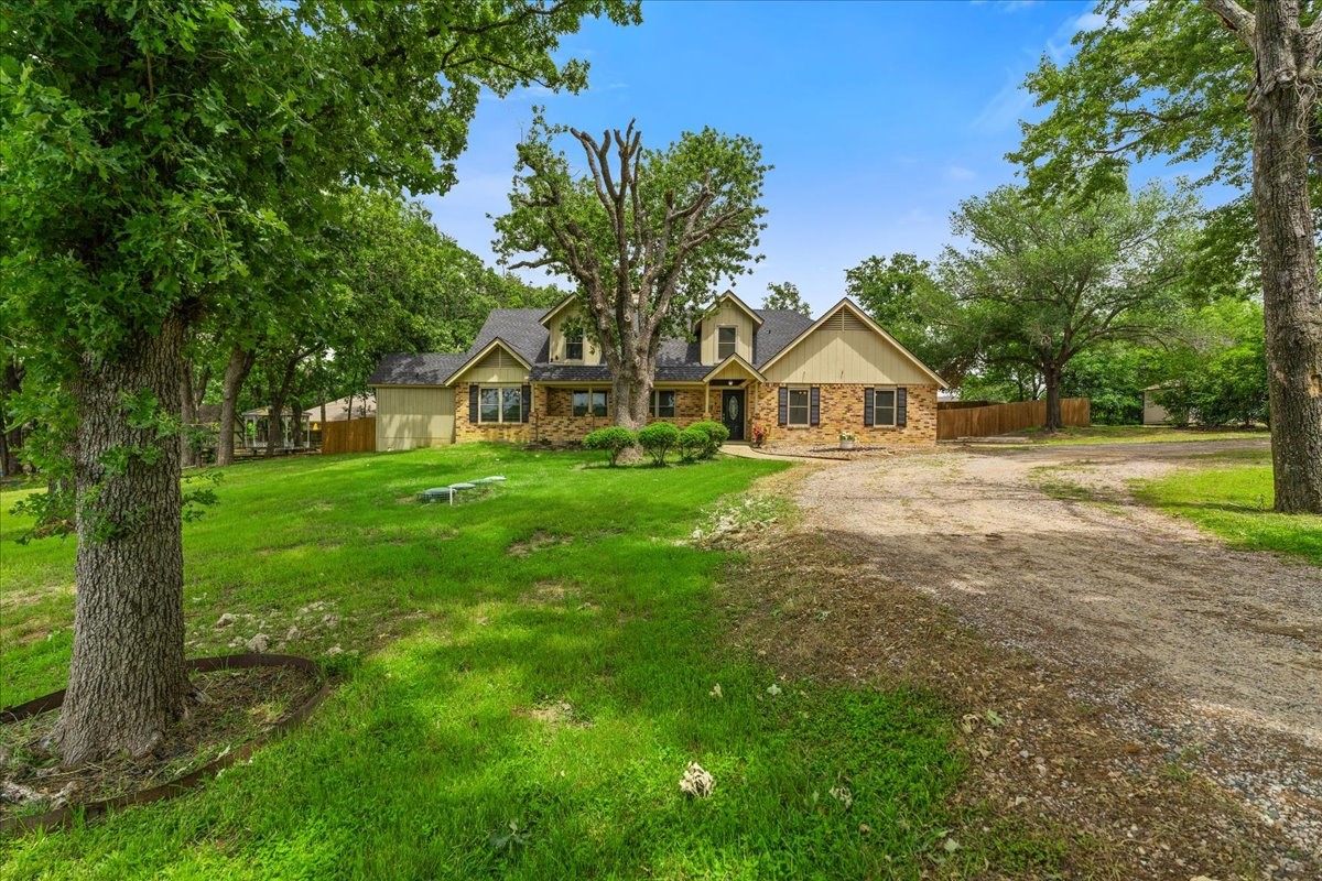 3703 NW County Road 0016 Corsicana TX 75110