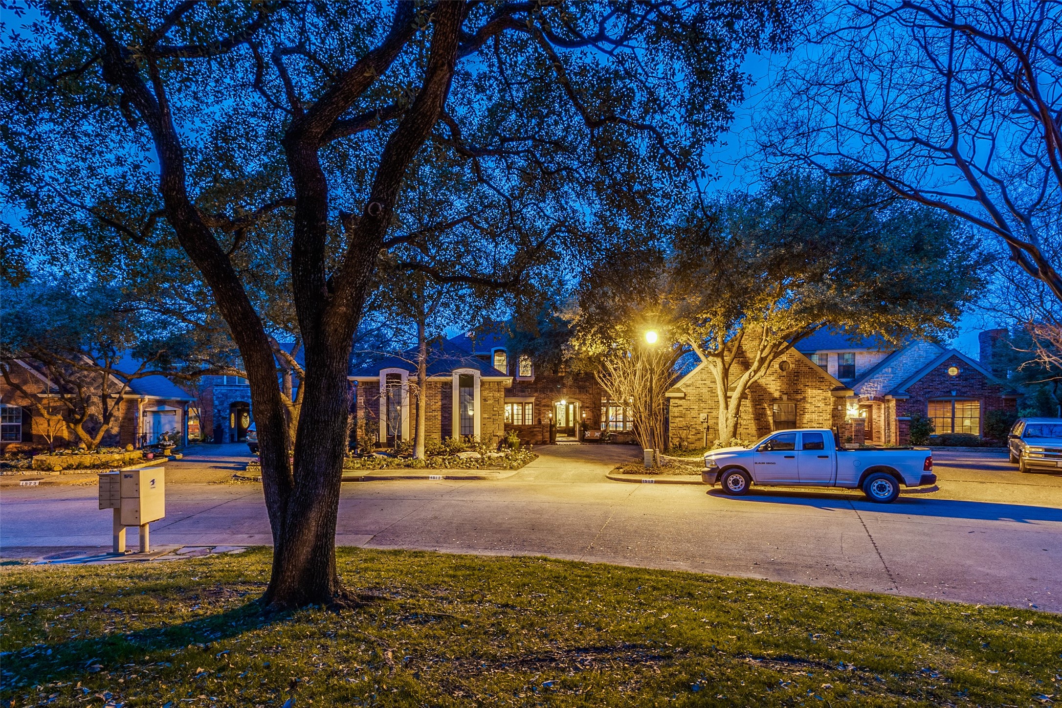 1519 Waterside Court Dallas TX 75218