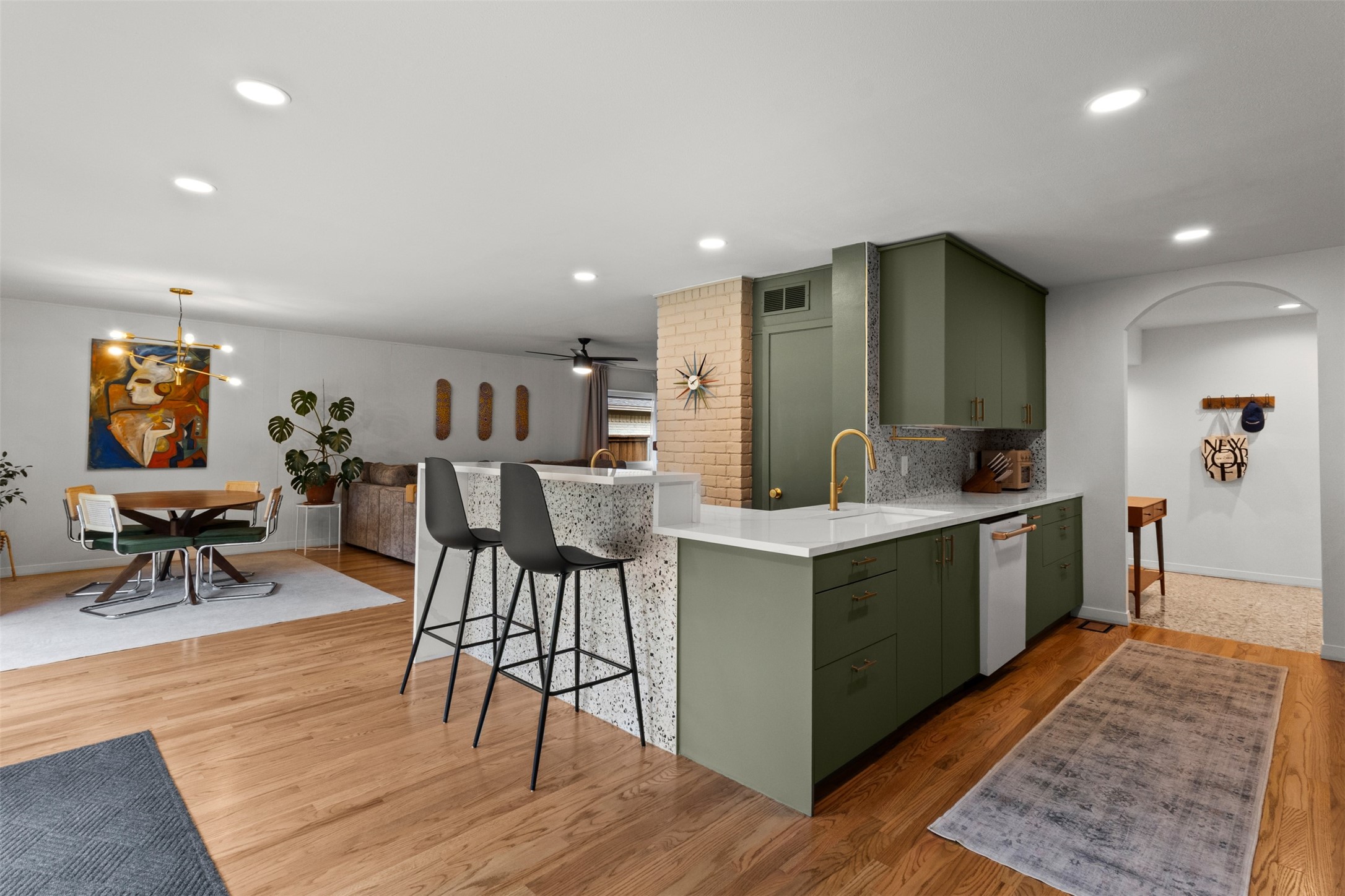 10438 Lippitt Avenue Dallas TX 75218