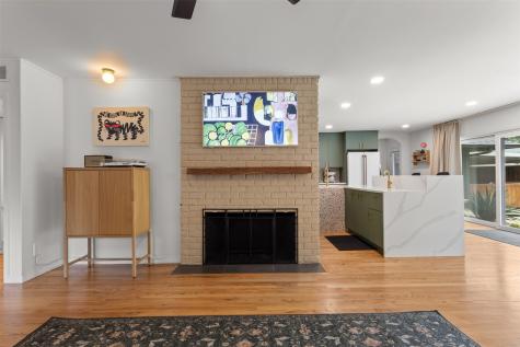 10438 Lippitt Avenue Dallas TX 75218