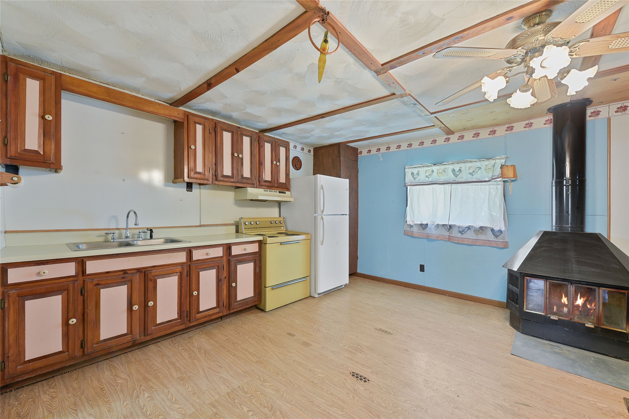 821 Ewing Road Ferris TX 75125