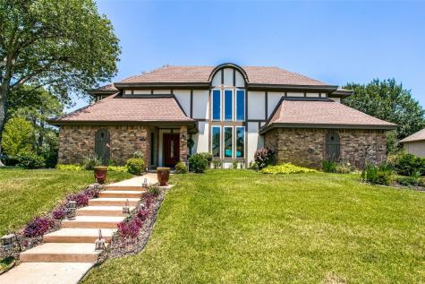 1709 Ashbury Court Bedford TX 76021