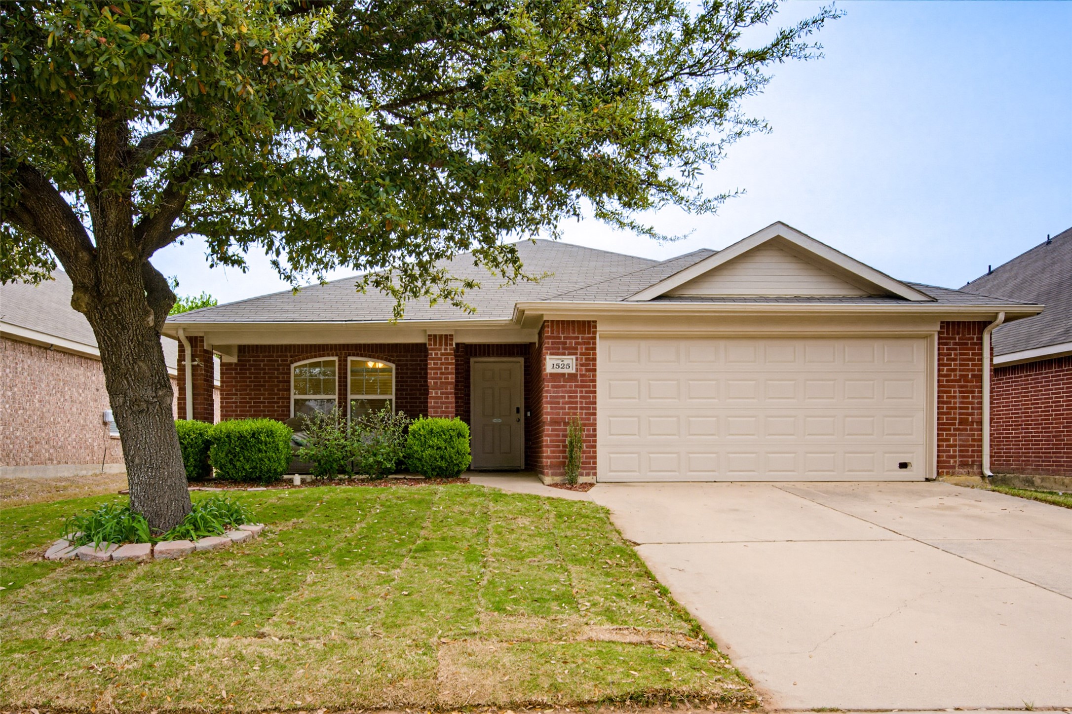 1525 Wickham Drive Burleson TX 76028