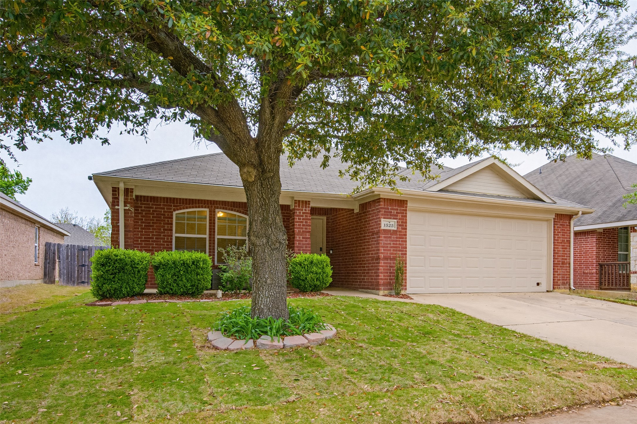1525 Wickham Drive Burleson TX 76028