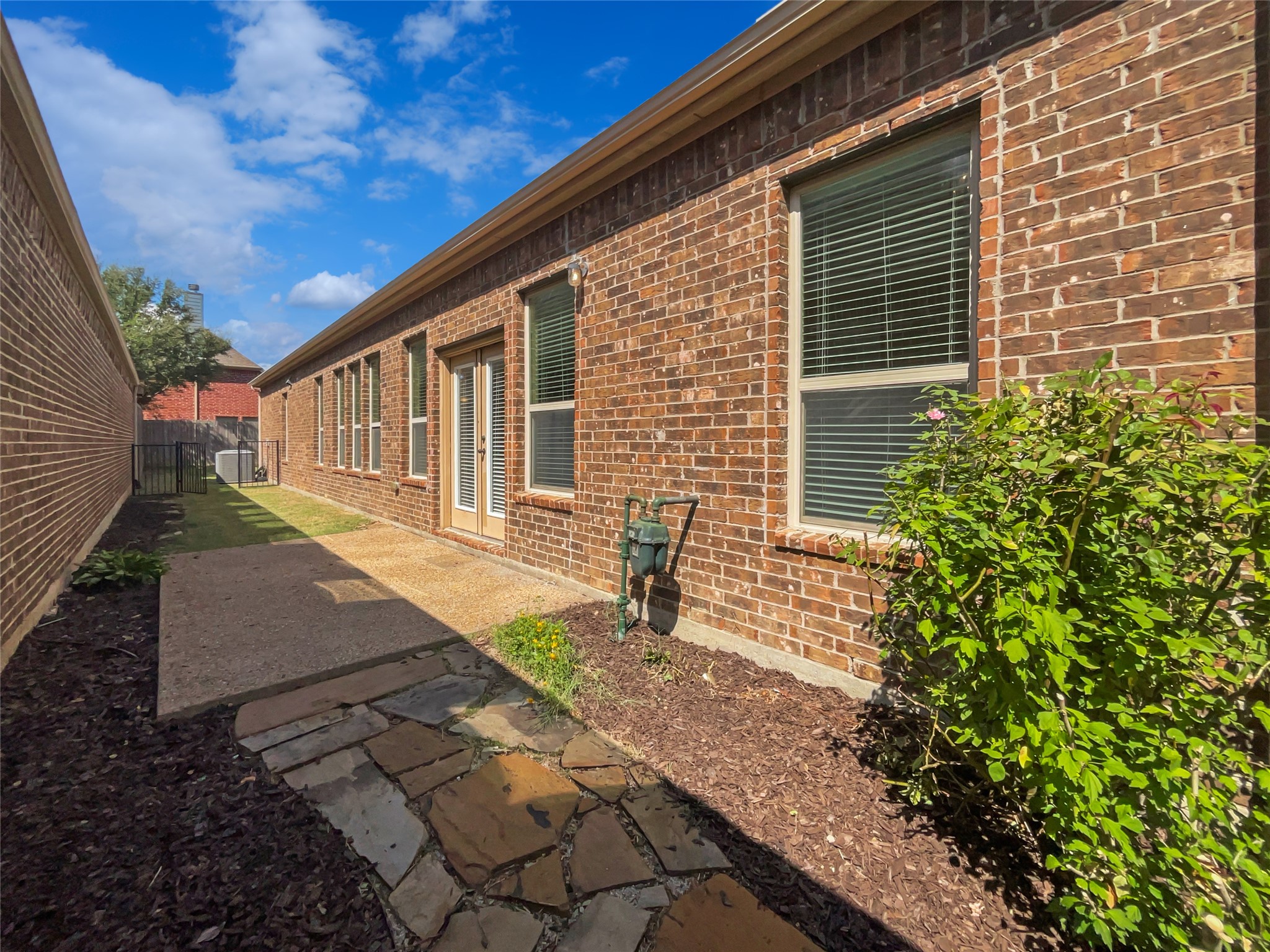 904 Memory Lane Mckinney TX 75072