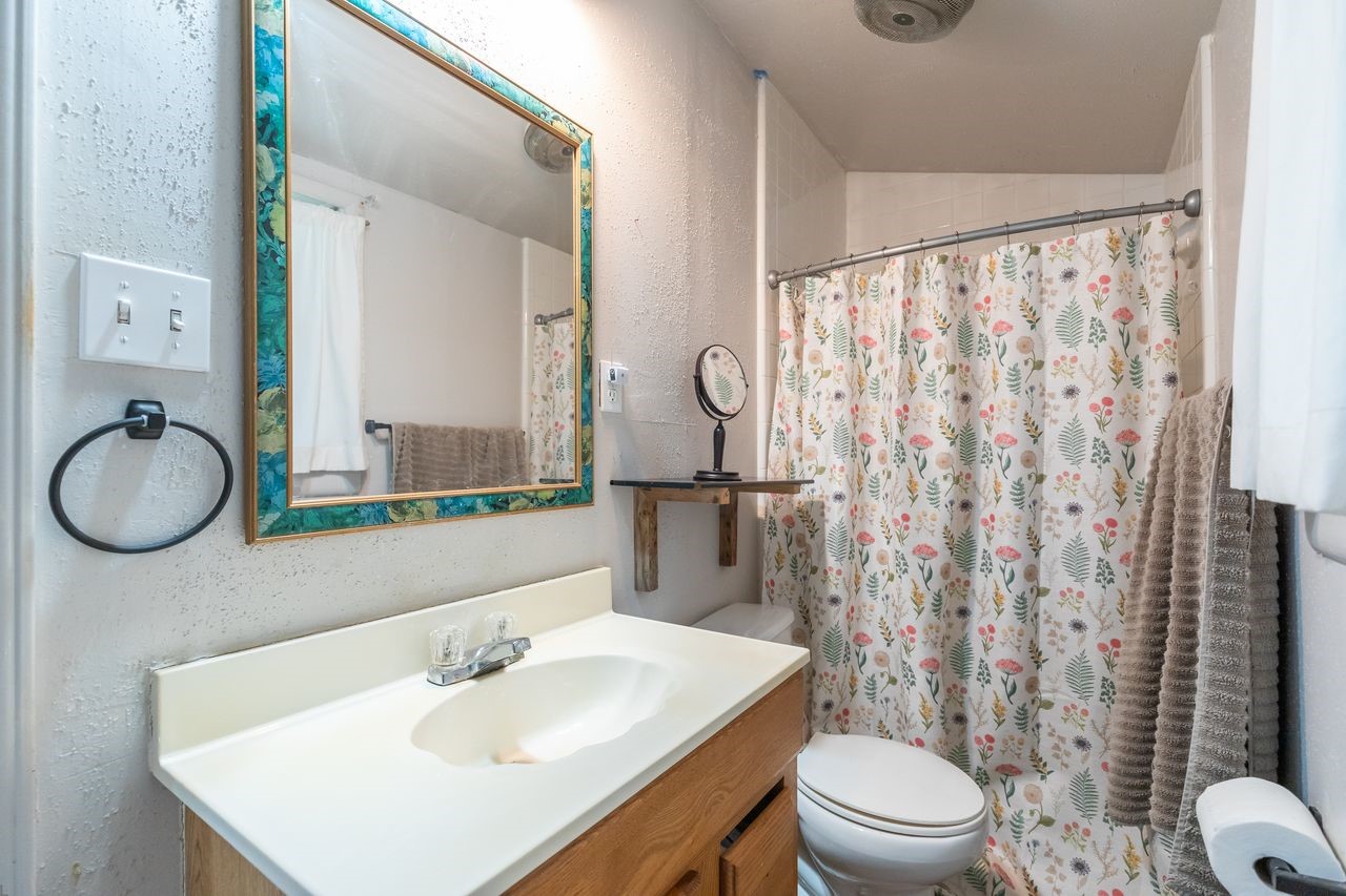 513 Reeves Street Clyde TX 79510