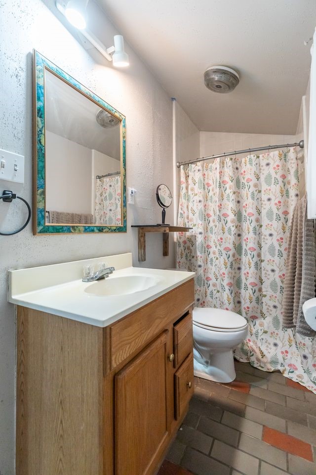 513 Reeves Street Clyde TX 79510