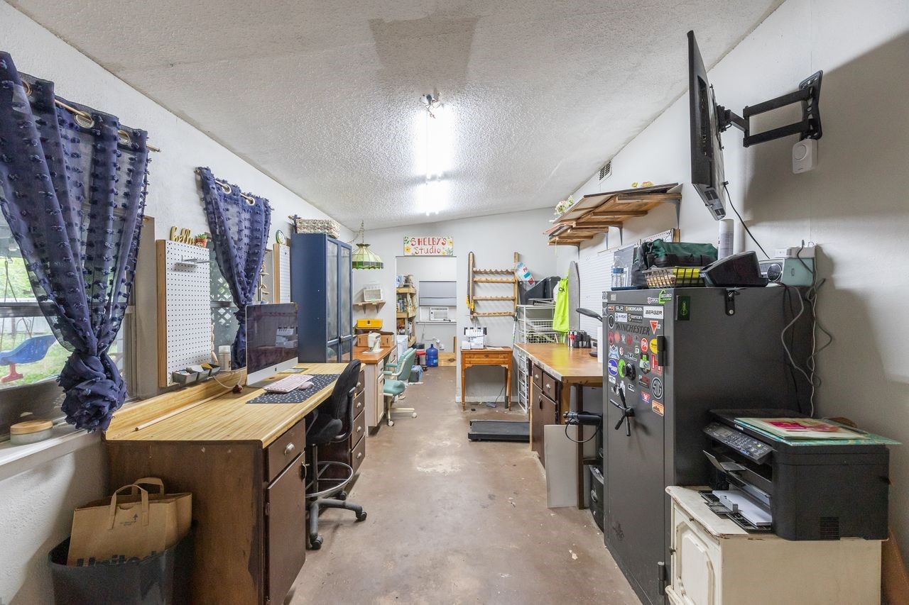 513 Reeves Street Clyde TX 79510