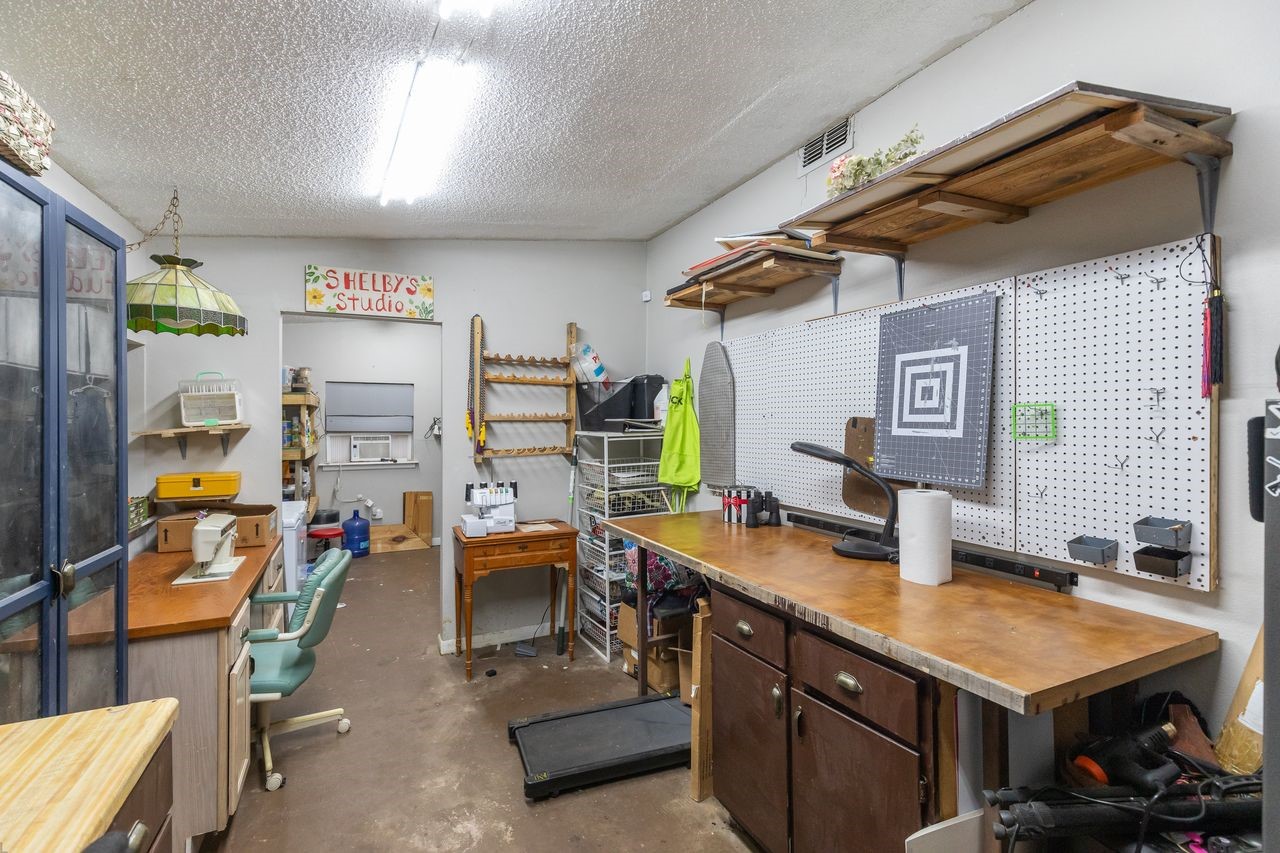 513 Reeves Street Clyde TX 79510