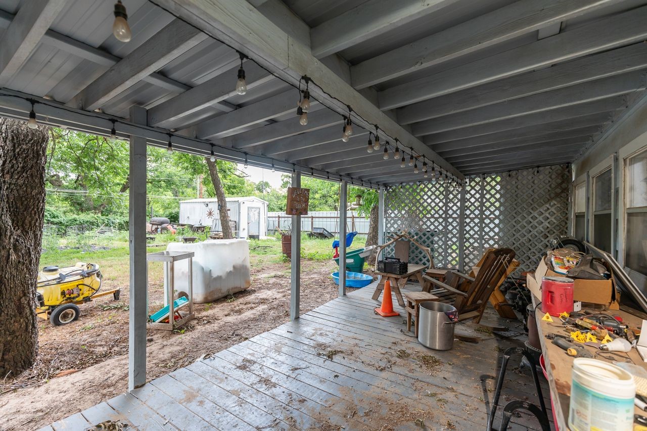 513 Reeves Street Clyde TX 79510