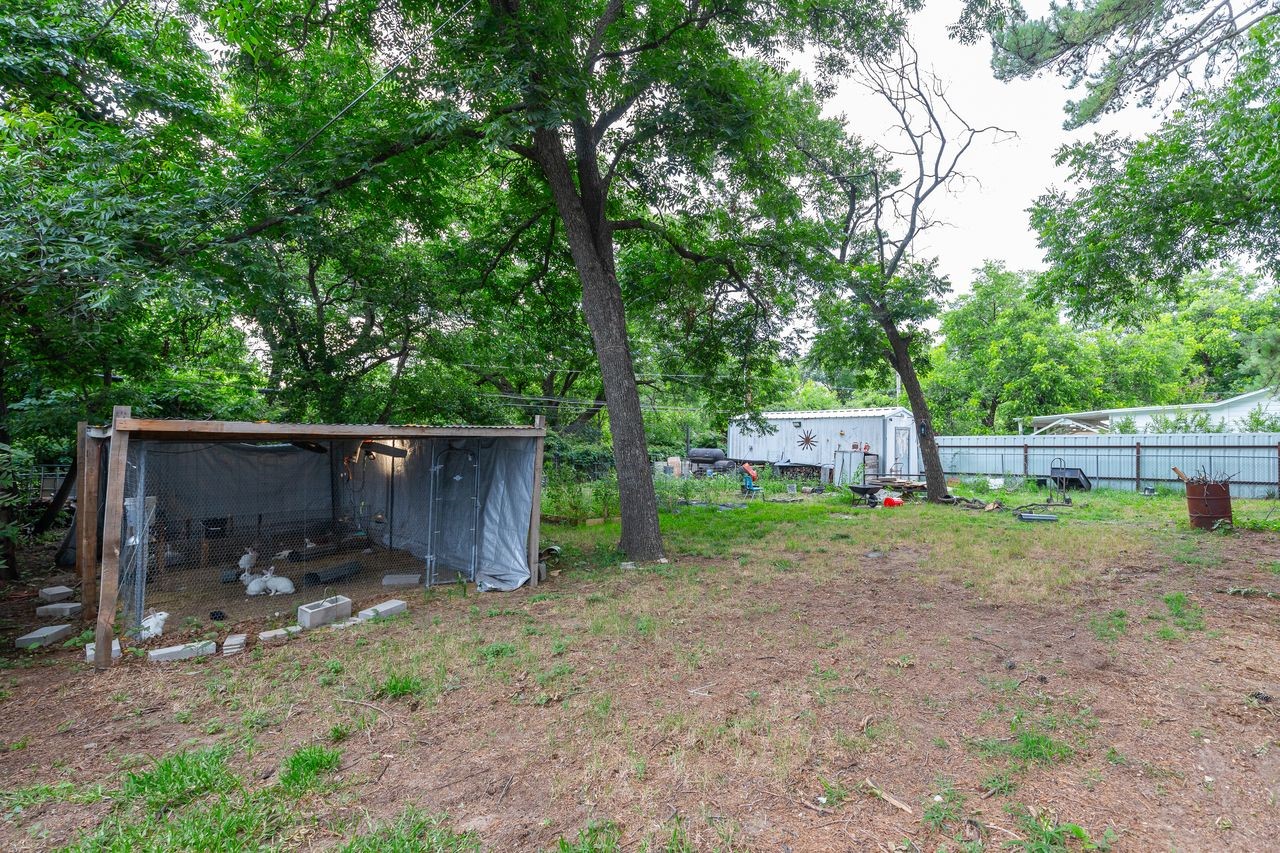 513 Reeves Street Clyde TX 79510