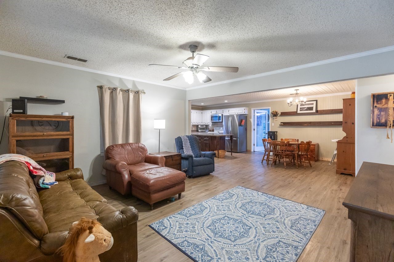 513 Reeves Street Clyde TX 79510