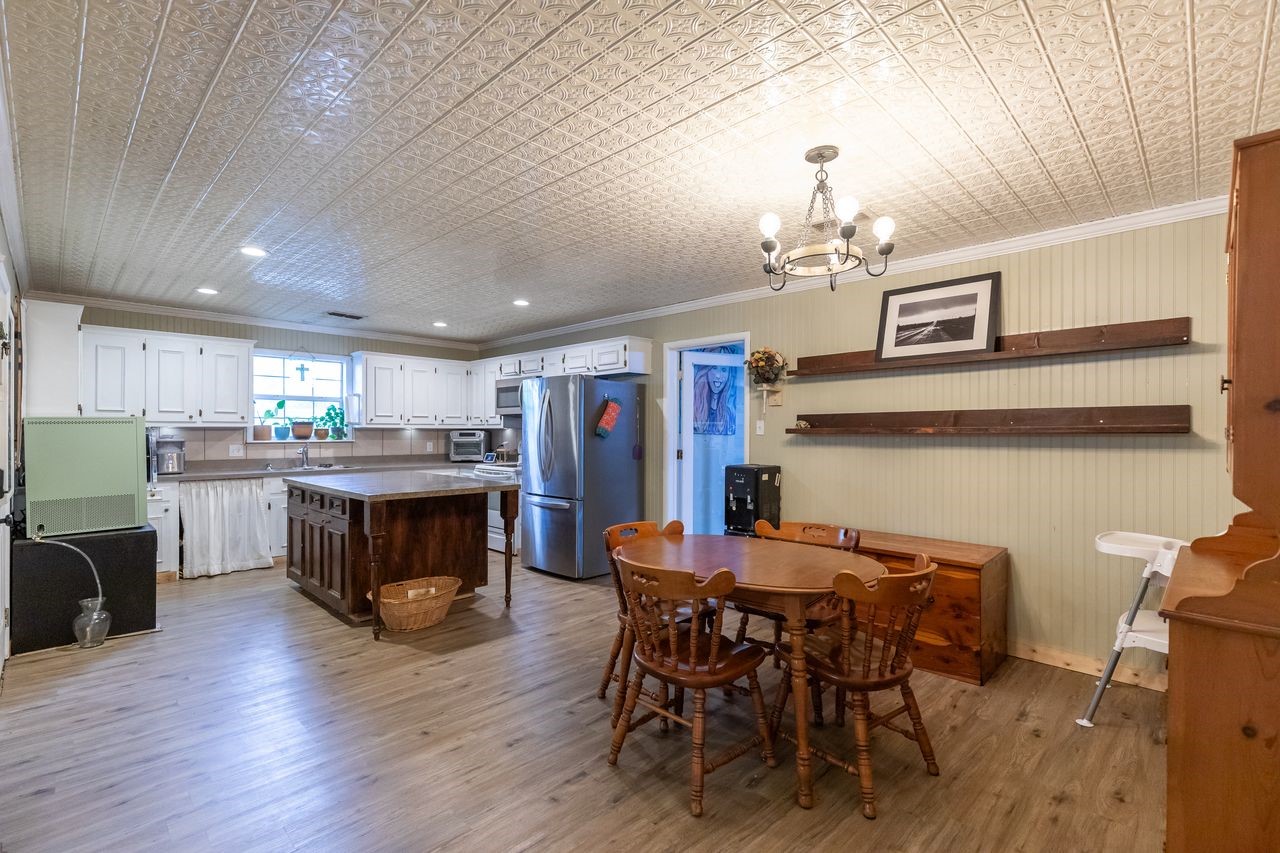 513 Reeves Street Clyde TX 79510