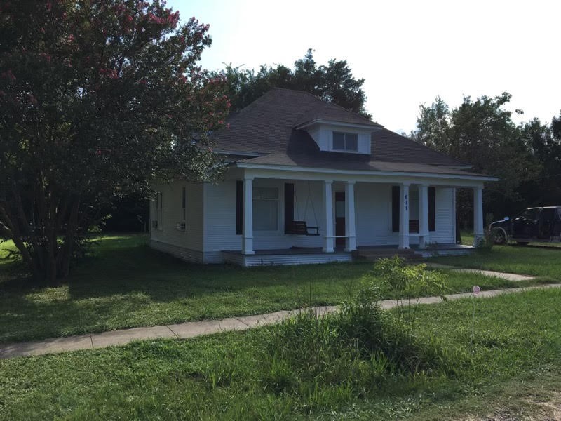 611 N College Avenue Dawson TX 76639